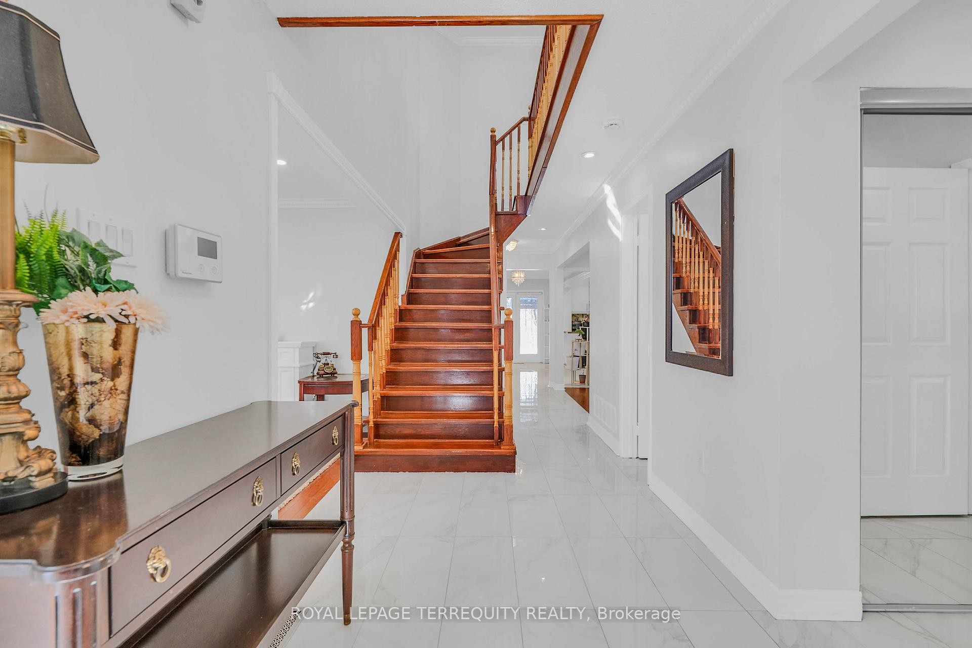 









8


Shallimar

Court,
Brampton,




ON
L6X 4N2

