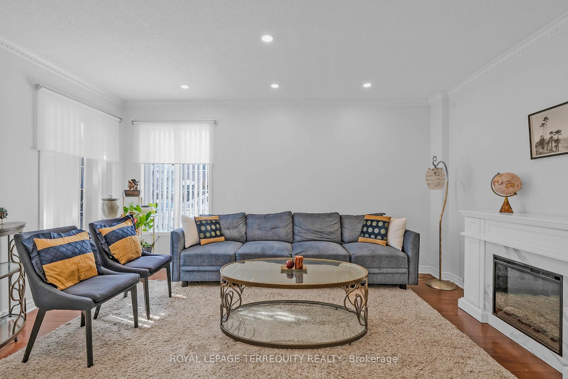 









8


Shallimar

Court,
Brampton,




ON
L6X 4N2

