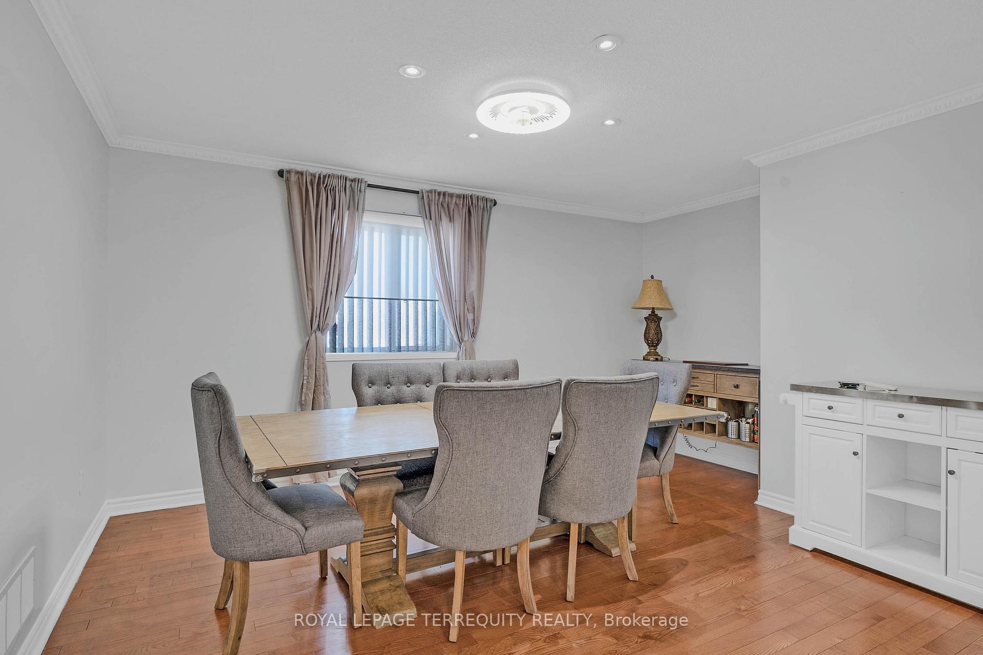 









8


Shallimar

Court,
Brampton,




ON
L6X 4N2

