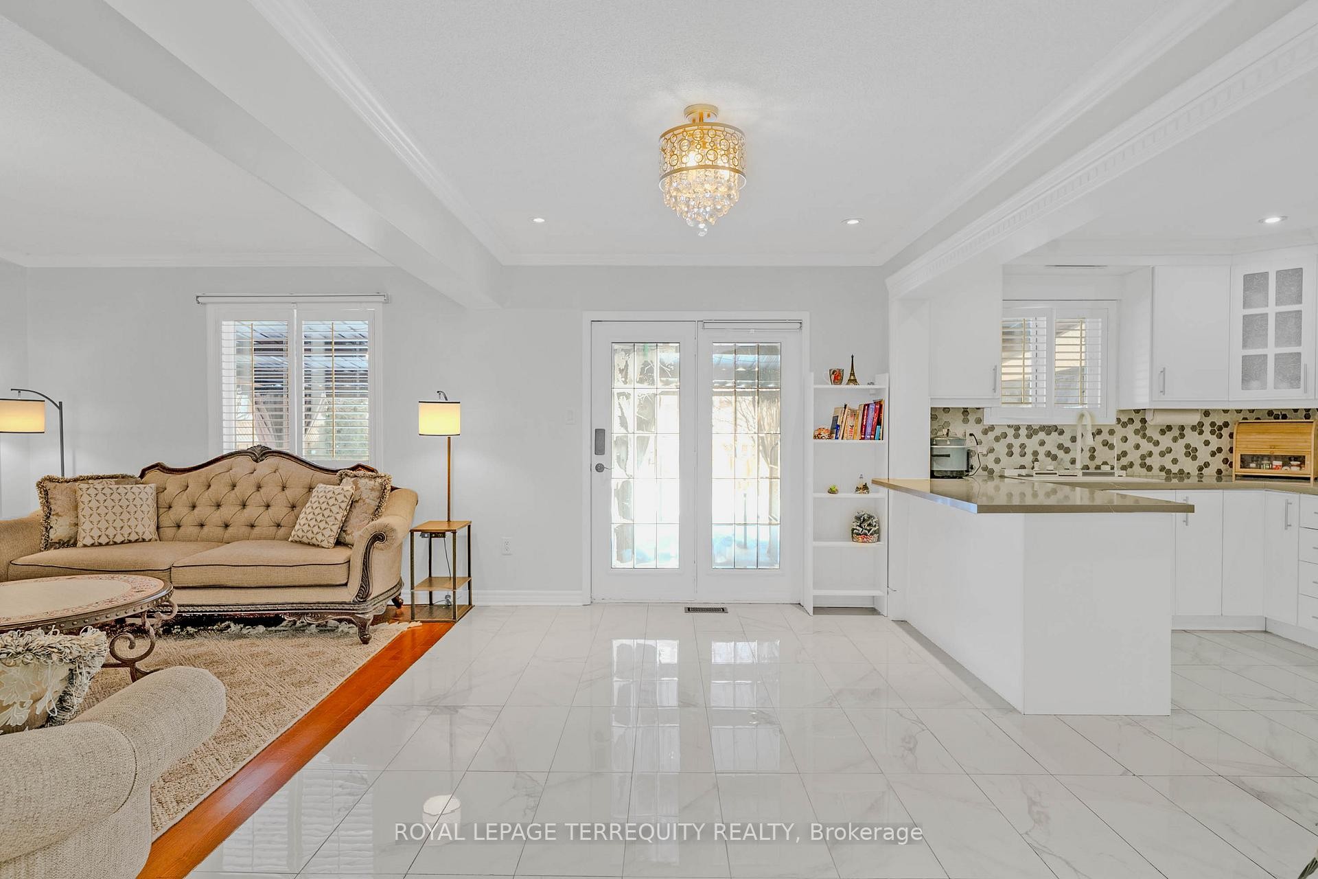 









8


Shallimar

Court,
Brampton,




ON
L6X 4N2

