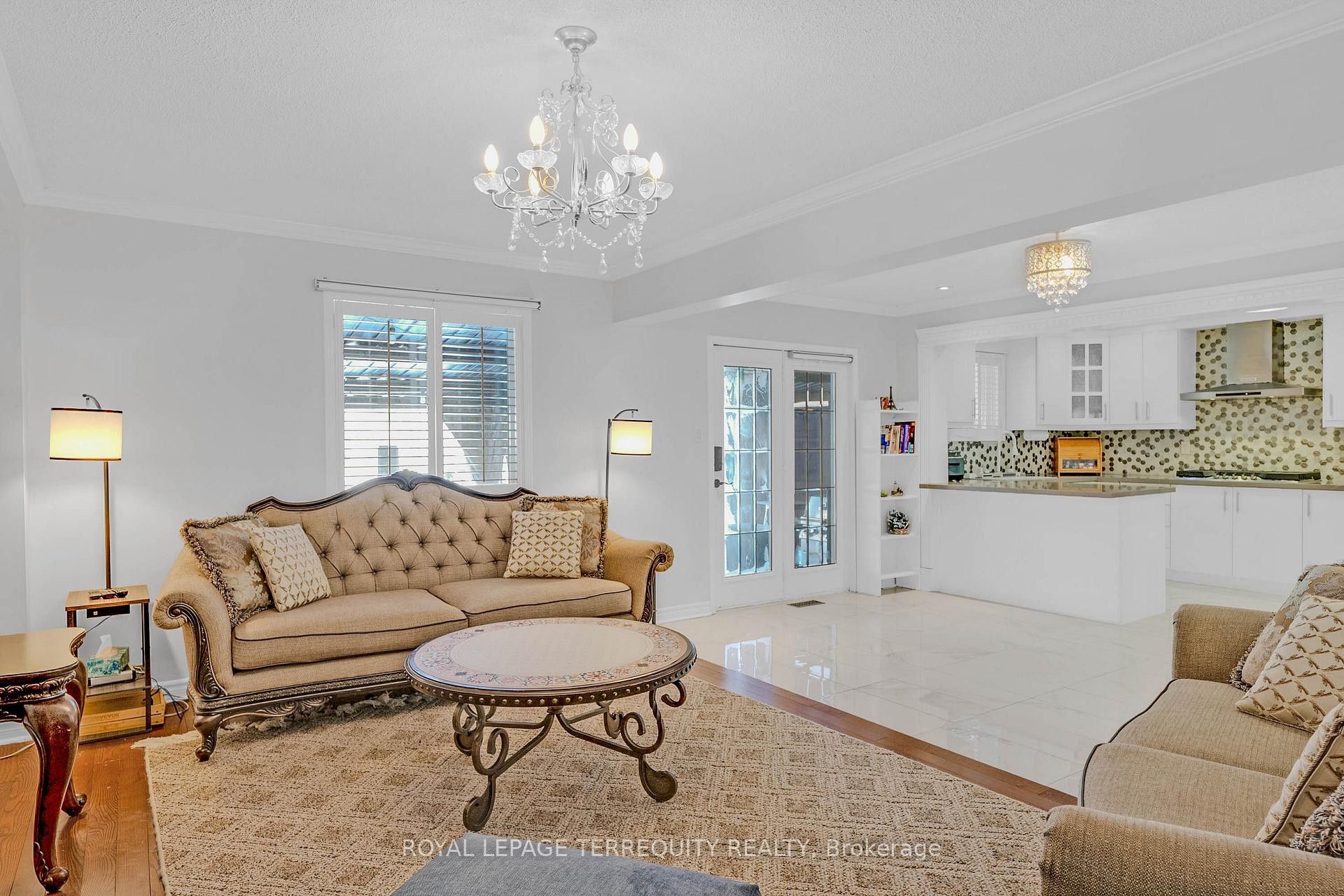 









8


Shallimar

Court,
Brampton,




ON
L6X 4N2

