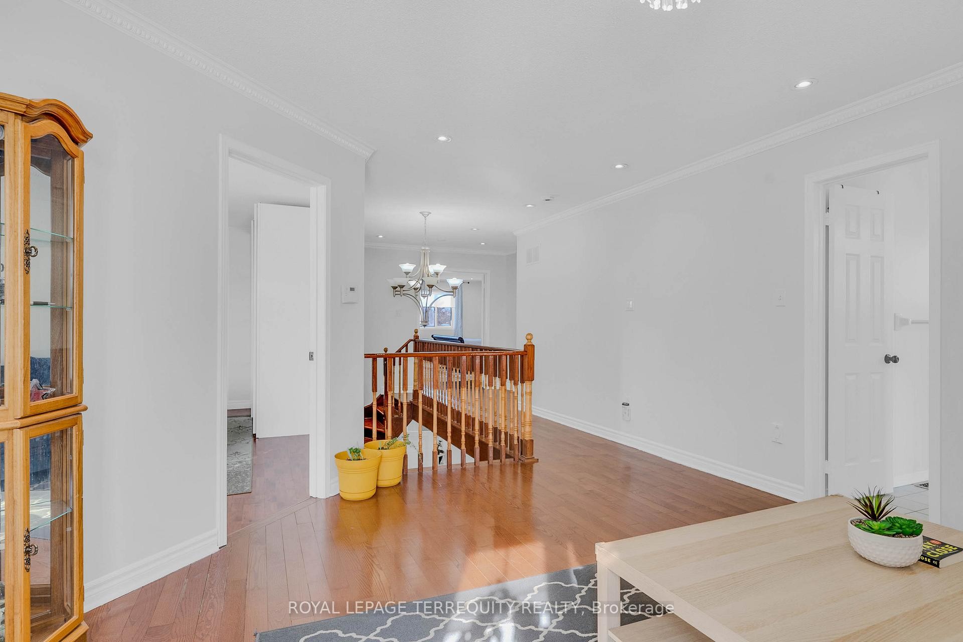 









8


Shallimar

Court,
Brampton,




ON
L6X 4N2

