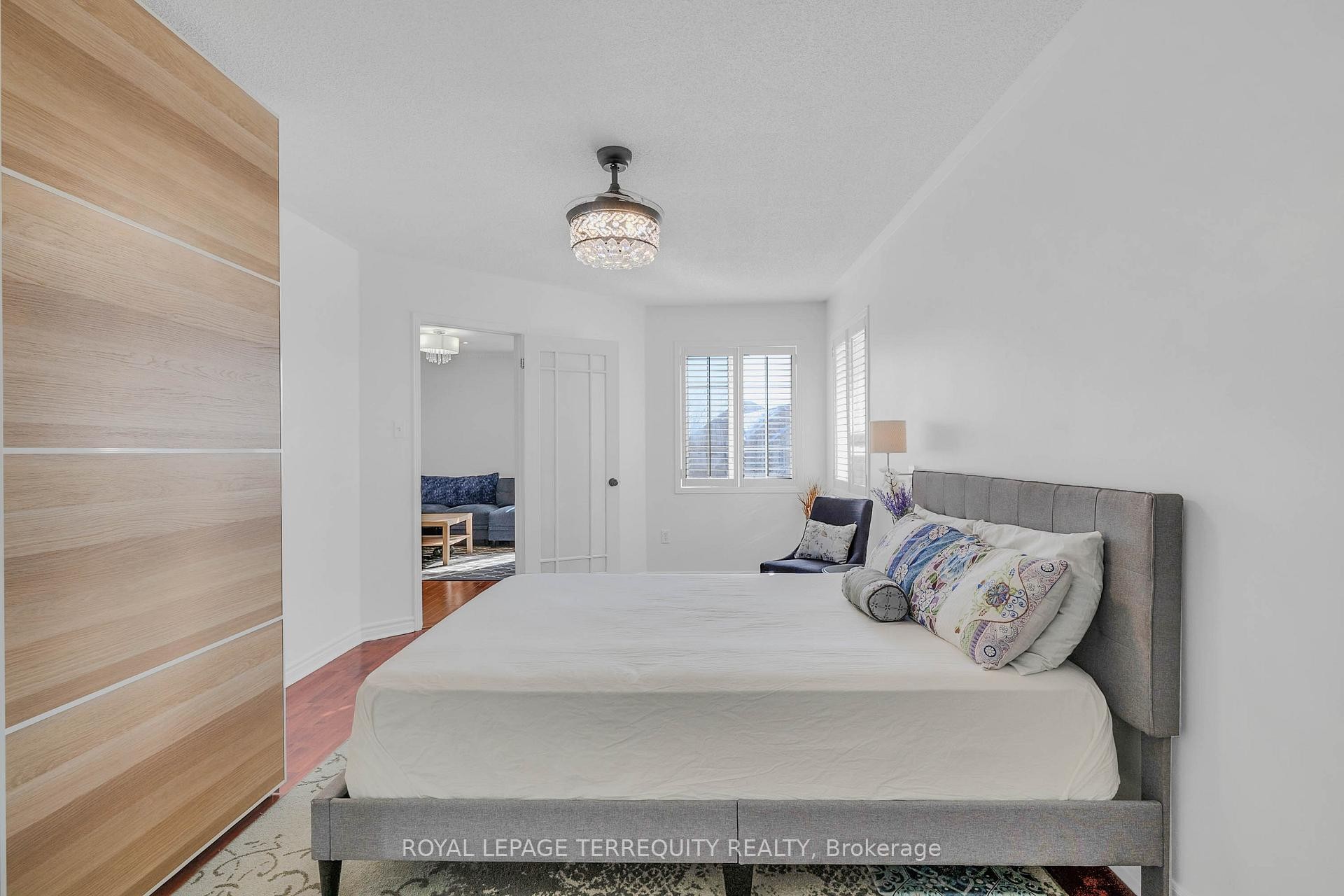 









8


Shallimar

Court,
Brampton,




ON
L6X 4N2

