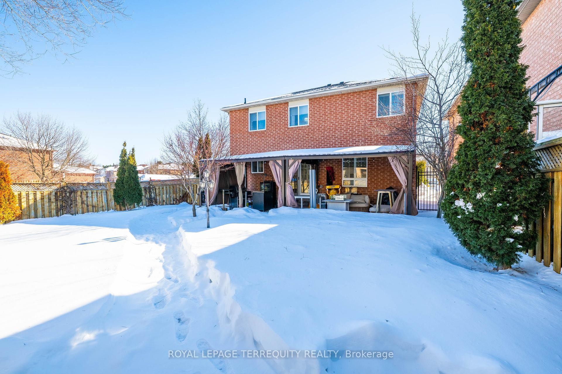 









8


Shallimar

Court,
Brampton,




ON
L6X 4N2

