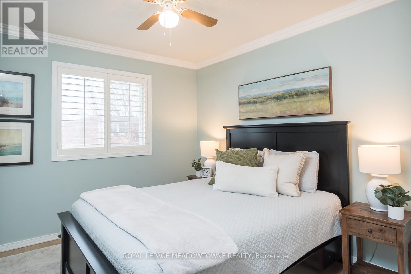 












1043 DONNELLY STREET

,
Milton,




Ontario
L9T0A2

