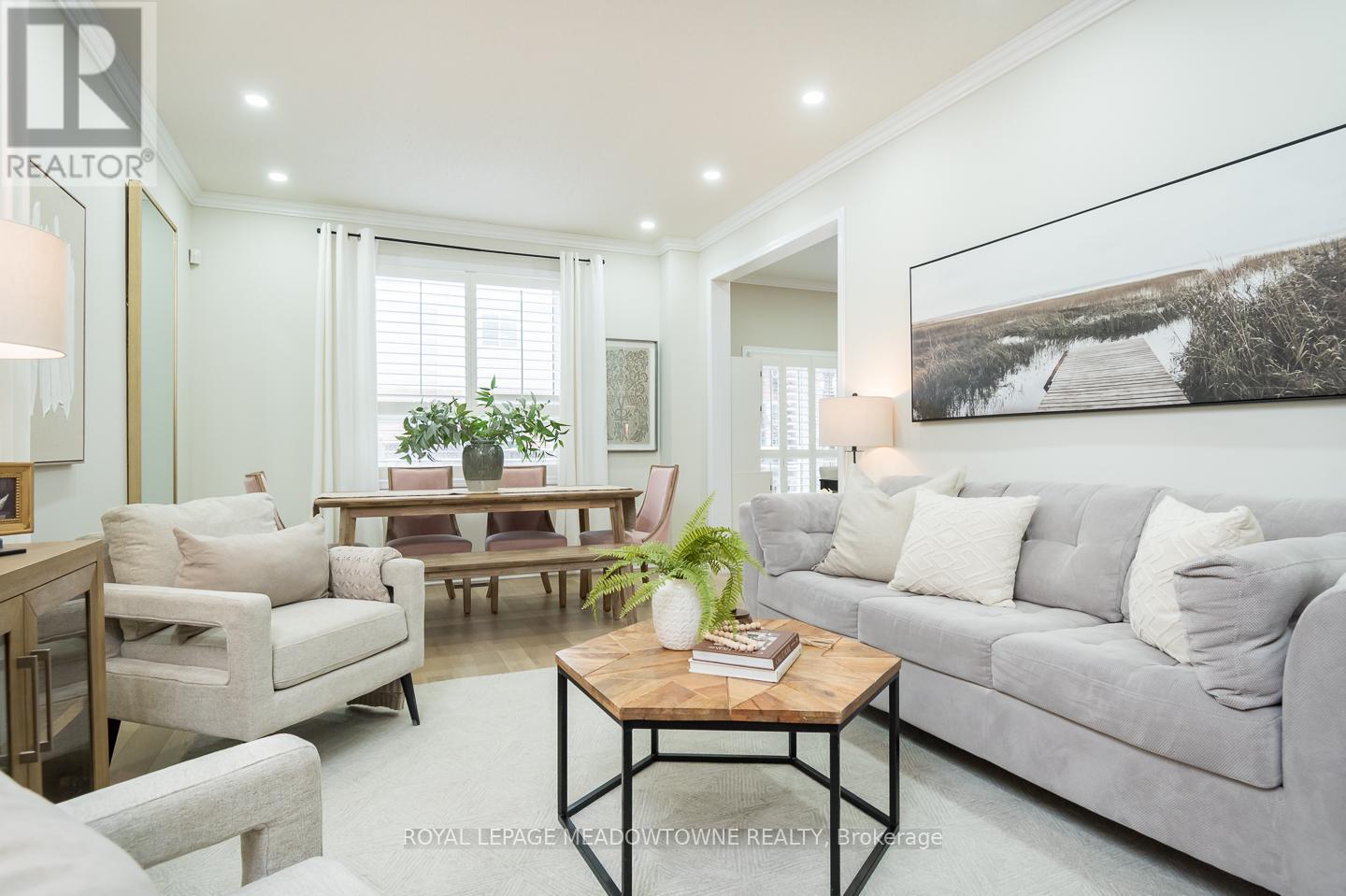 












1043 DONNELLY STREET

,
Milton,




Ontario
L9T0A2

