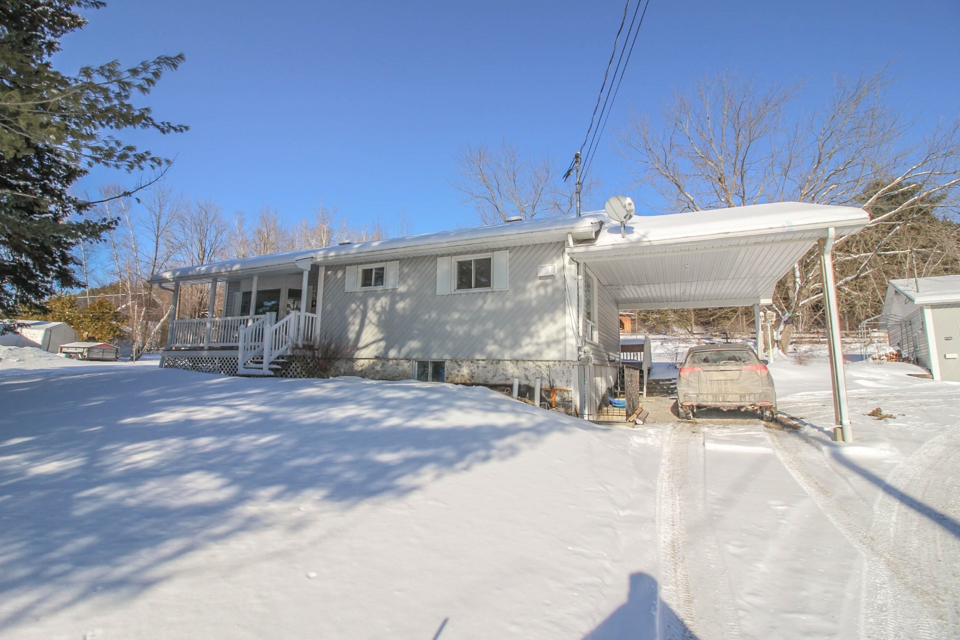 









7685

 - 7705


Rue St-François N.

,
Sherbrooke (Fleurimont),




QC
J1C0V4

