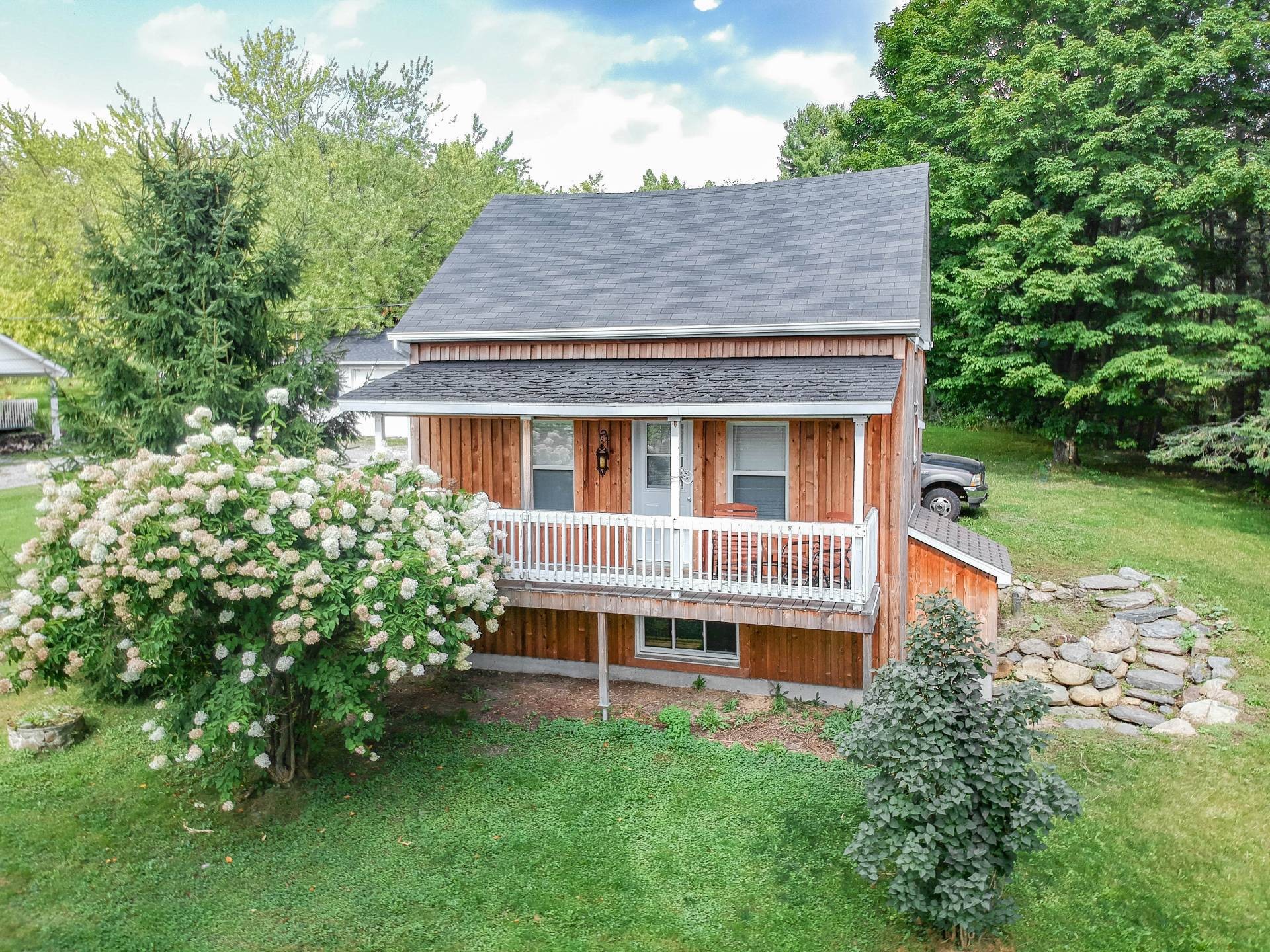 









7685

 - 7705


Rue St-François N.

,
Sherbrooke (Fleurimont),




QC
J1C0V4

