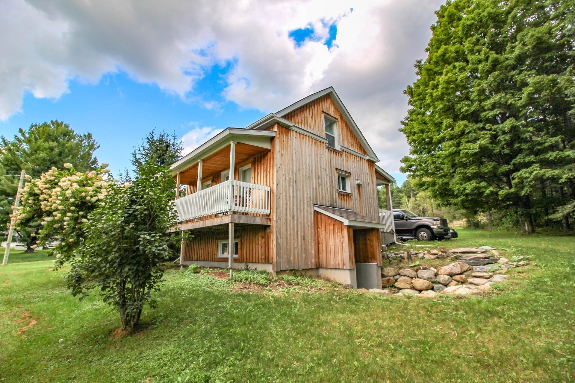 









7685

 - 7705


Rue St-François N.

,
Sherbrooke (Fleurimont),




QC
J1C0V4

