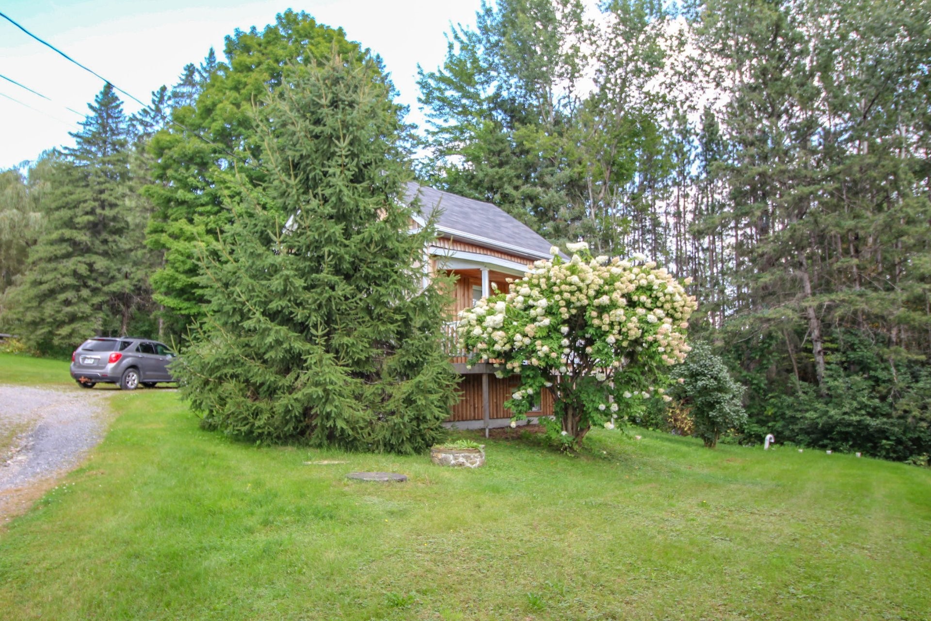 









7685

 - 7705


Rue St-François N.

,
Sherbrooke (Fleurimont),




QC
J1C0V4

