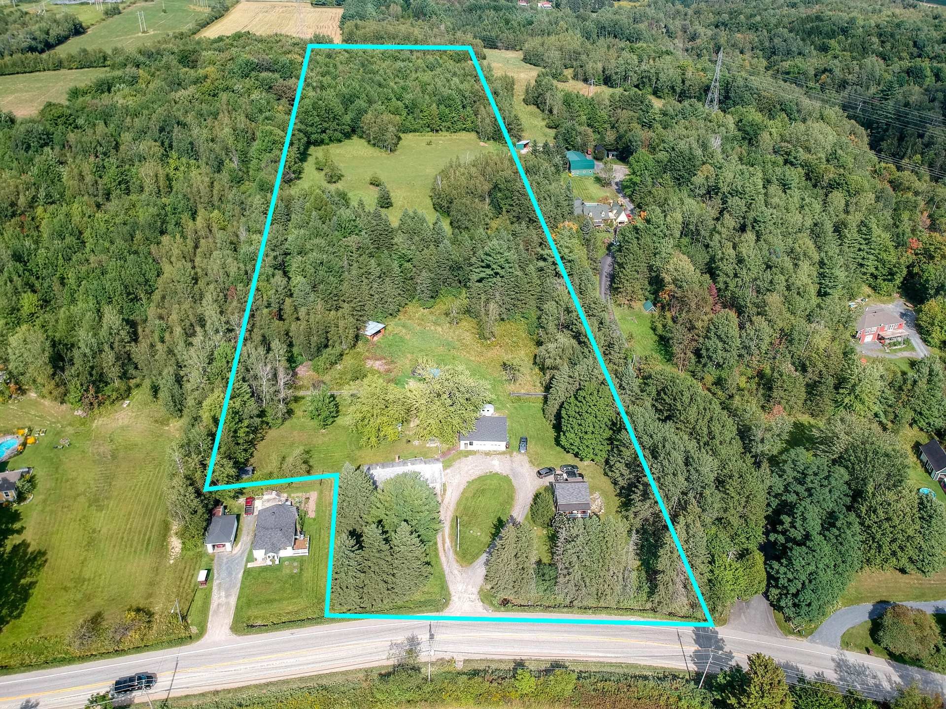 









7685

 - 7705


Rue St-François N.

,
Sherbrooke (Fleurimont),




QC
J1C0V4

