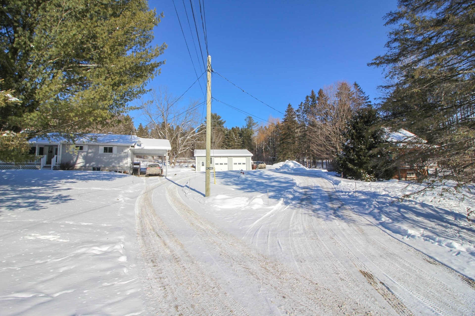 









7685

 - 7705


Rue St-François N.

,
Sherbrooke (Fleurimont),




QC
J1C0V4

