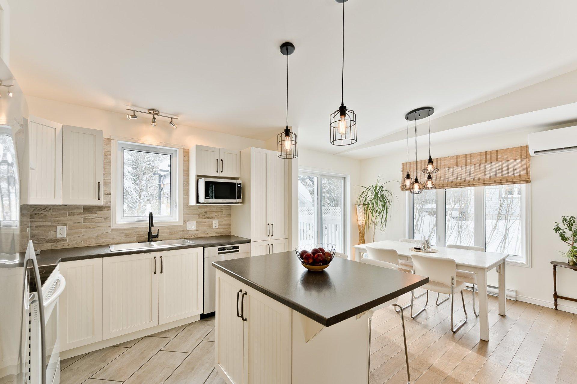 









16


Rue de la Crête

,
Orford,




QC
J1X0C5

