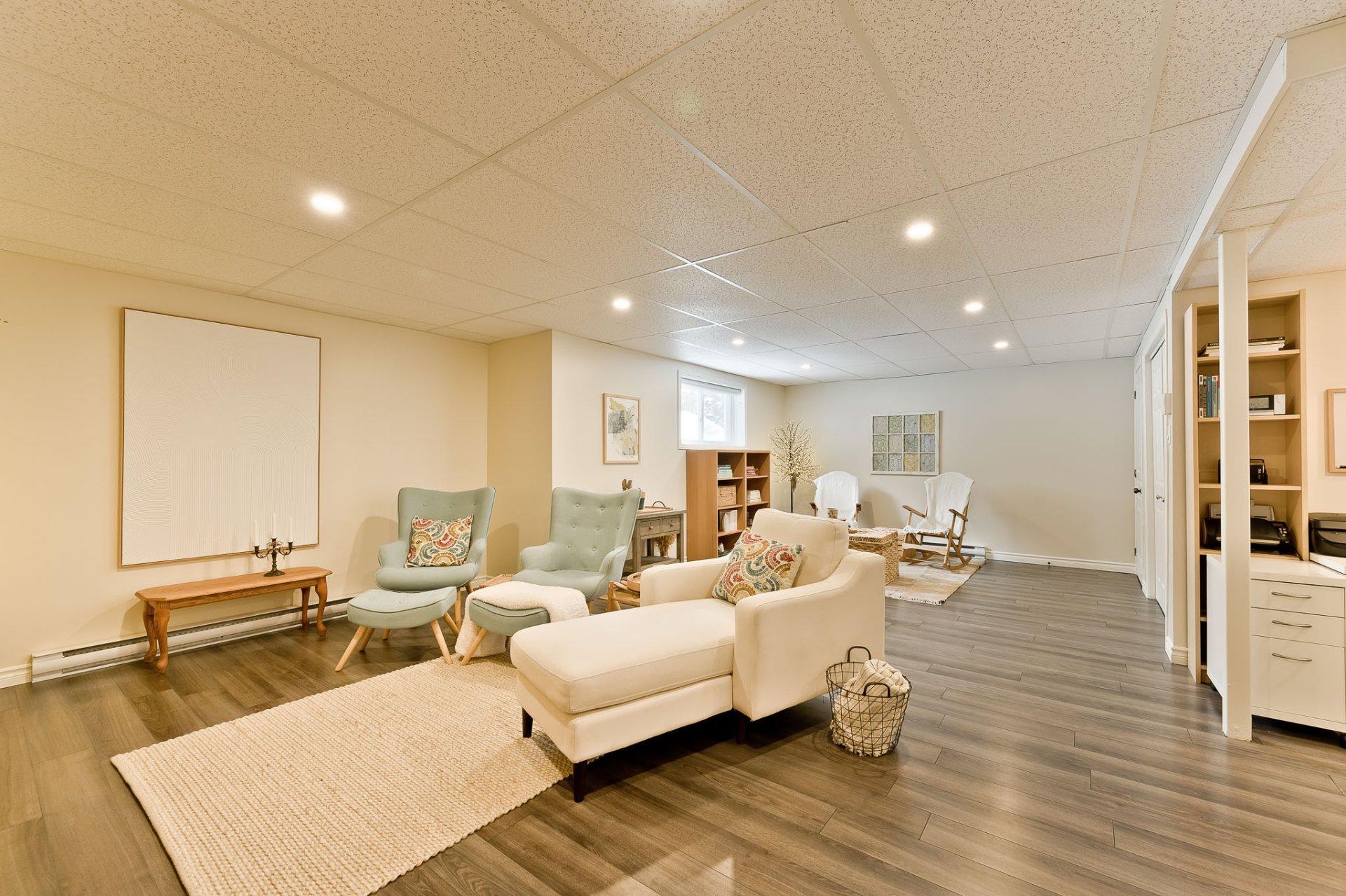 









16


Rue de la Crête

,
Orford,




QC
J1X0C5

