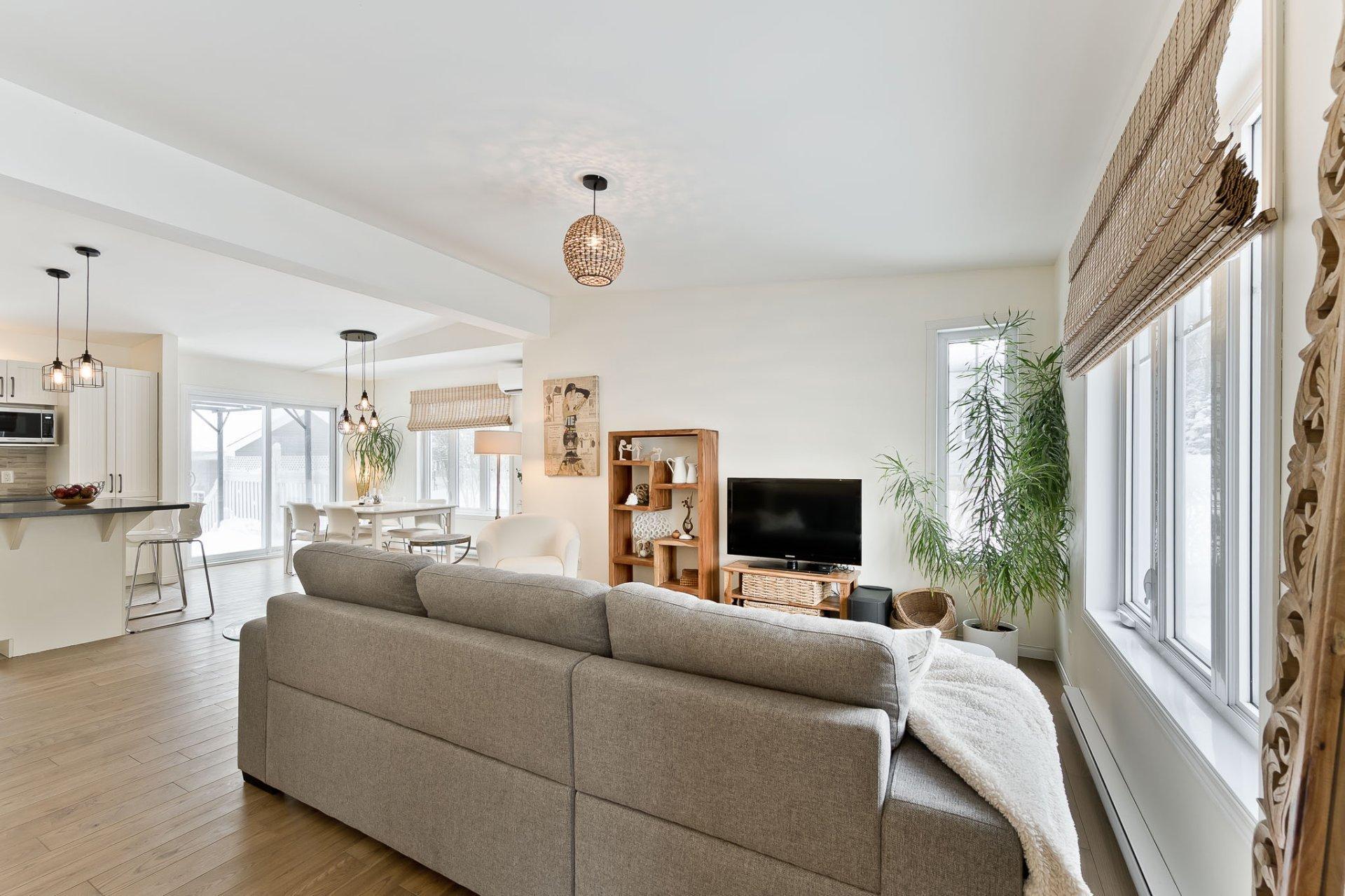 









16


Rue de la Crête

,
Orford,




QC
J1X0C5

