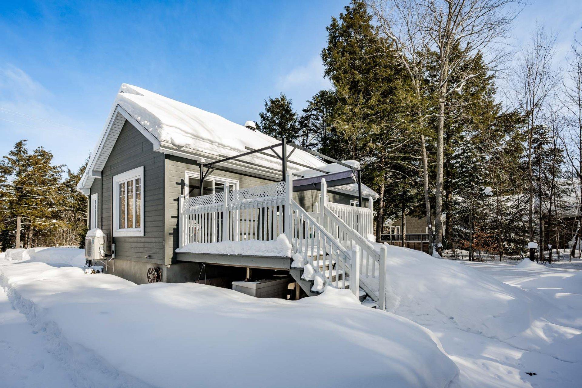 









16


Rue de la Crête

,
Orford,




QC
J1X0C5

