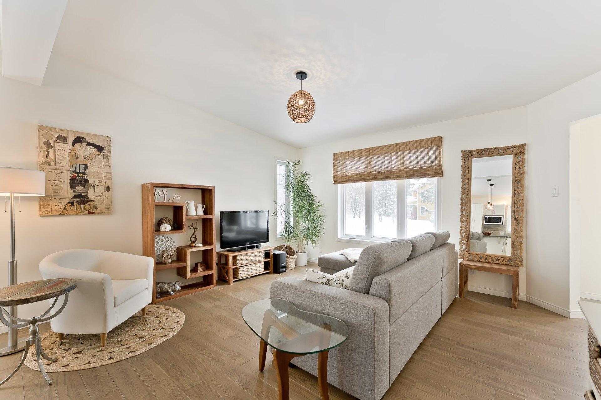 









16


Rue de la Crête

,
Orford,




QC
J1X0C5

