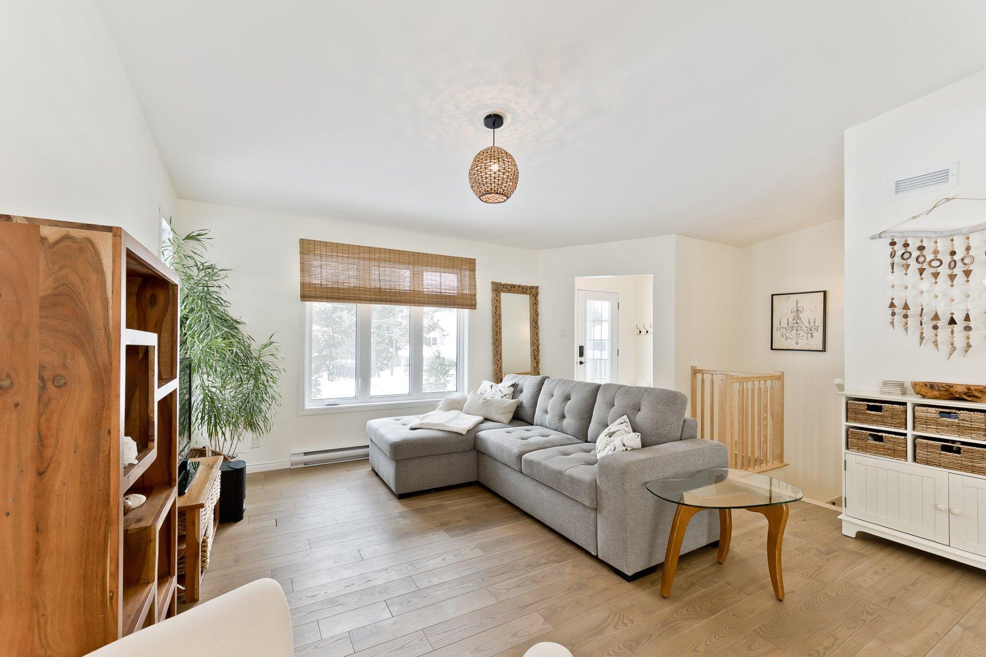 









16


Rue de la Crête

,
Orford,




QC
J1X0C5

