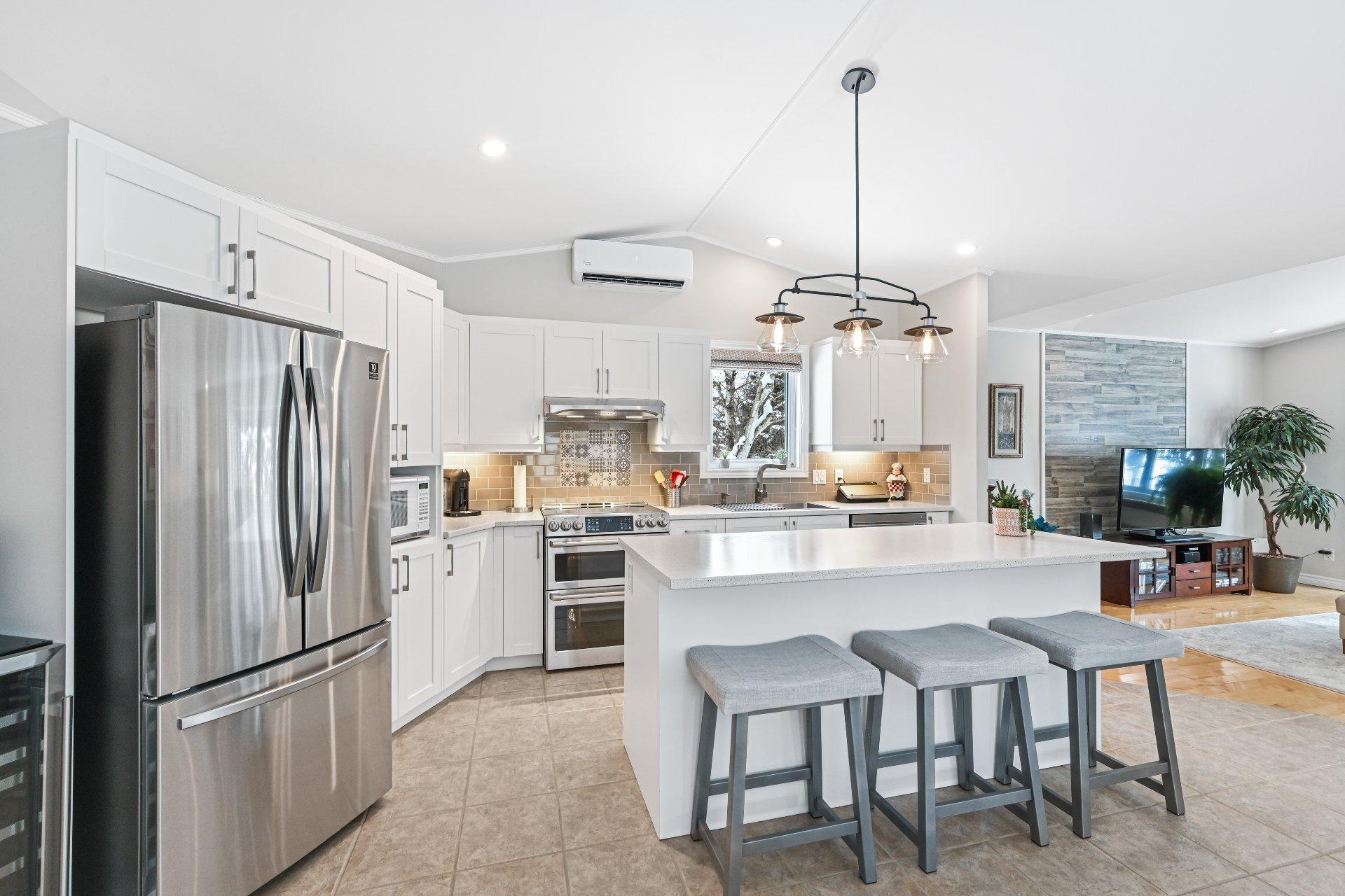 









2


Rue des Pinsons

,
Venise-en-Québec,




QC
J0J2K0

