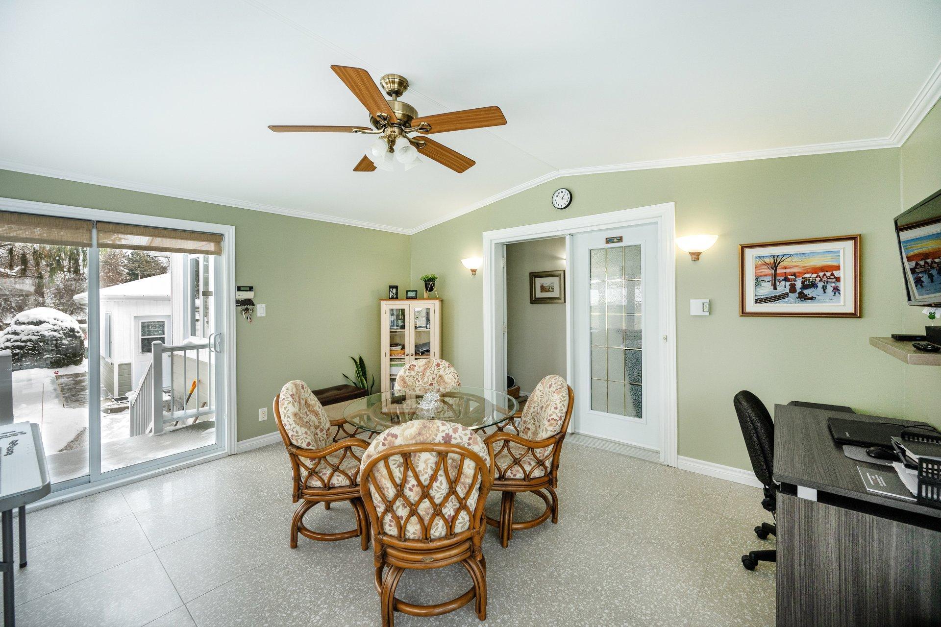 









2


Rue des Pinsons

,
Venise-en-Québec,




QC
J0J2K0

