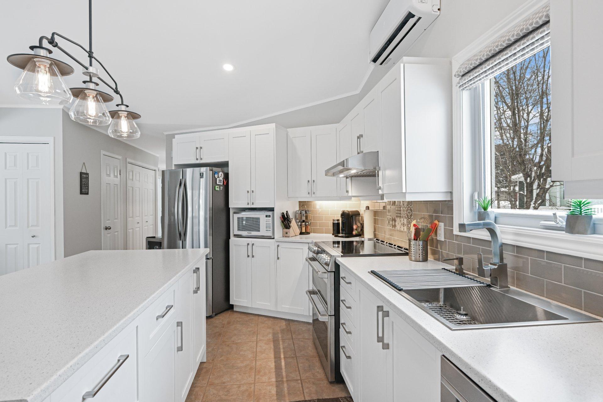 









2


Rue des Pinsons

,
Venise-en-Québec,




QC
J0J2K0

