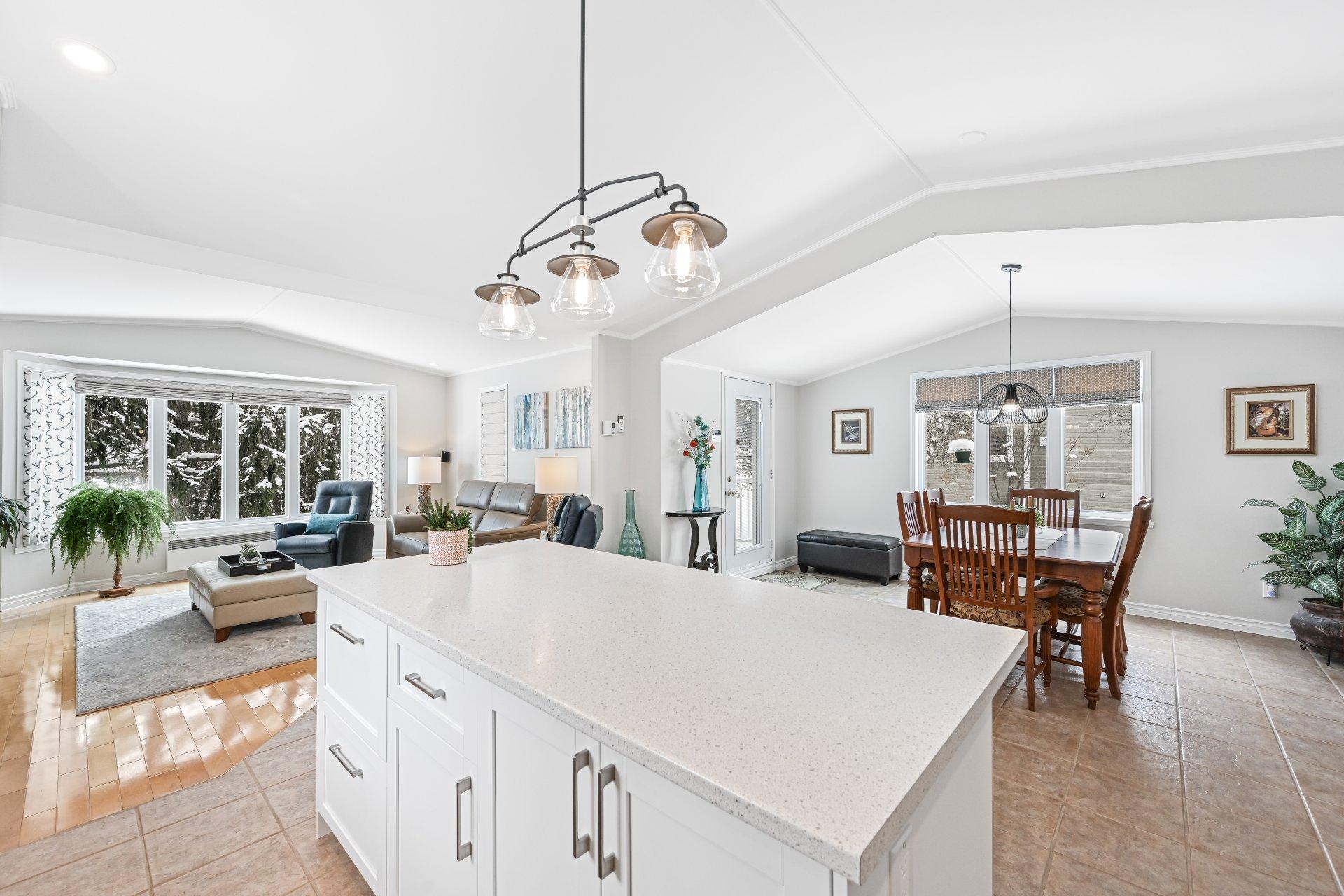 









2


Rue des Pinsons

,
Venise-en-Québec,




QC
J0J2K0

