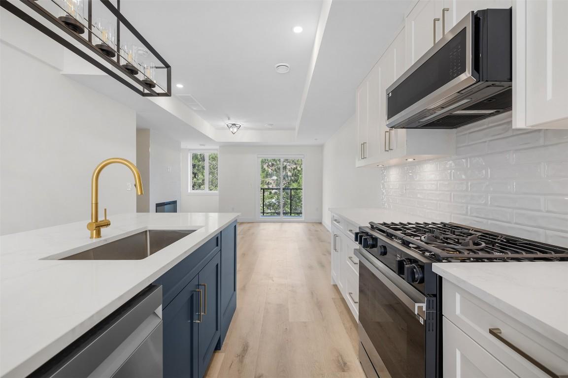 









1975


Shannon Lake

Road, 25,
West Kelowna,




BC
V4T 1V5

