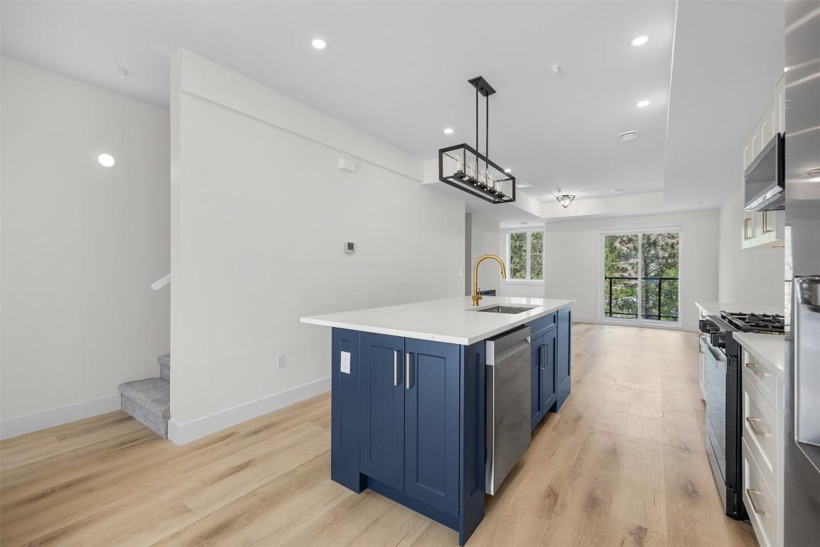 









1975


Shannon Lake

Road, 25,
West Kelowna,




BC
V4T 1V5

