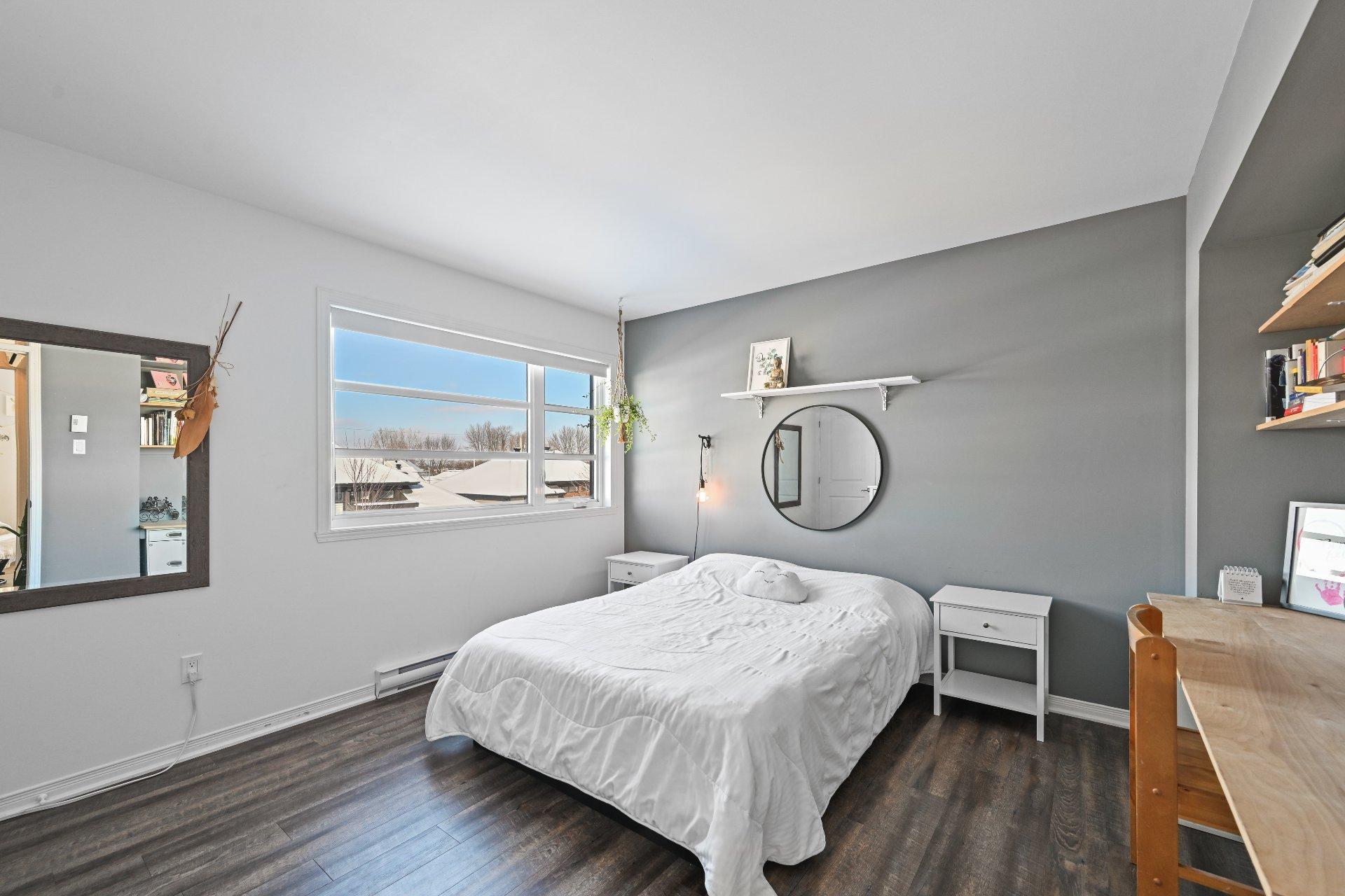 









190


Rue Joseph-Doyon

,
Saint-Jean-sur-Richelieu,




QC
J3B0K2

