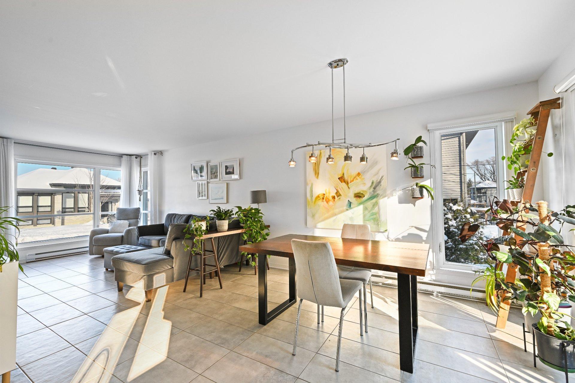 









190


Rue Joseph-Doyon

,
Saint-Jean-sur-Richelieu,




QC
J3B0K2

