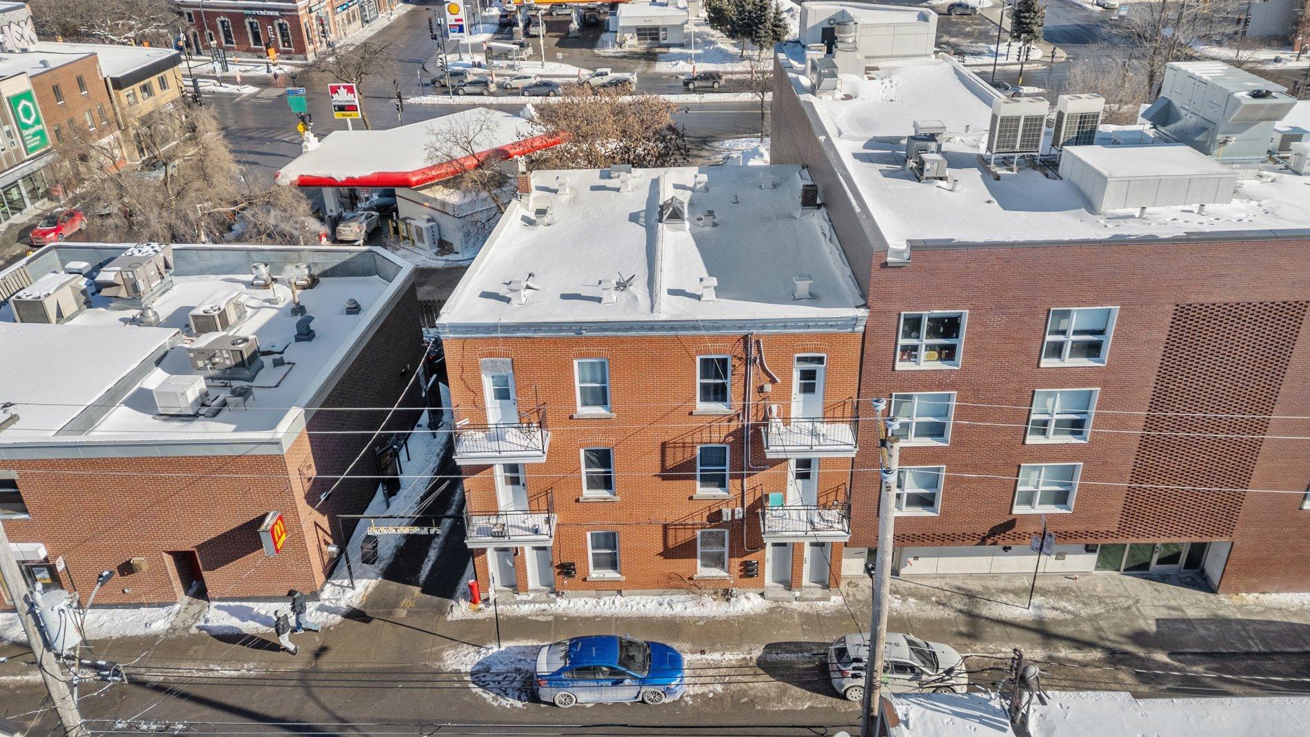 









261

 - 271


Av. Greene

,
Montréal (Le Sud-Ouest),




QC
H4C2H9

