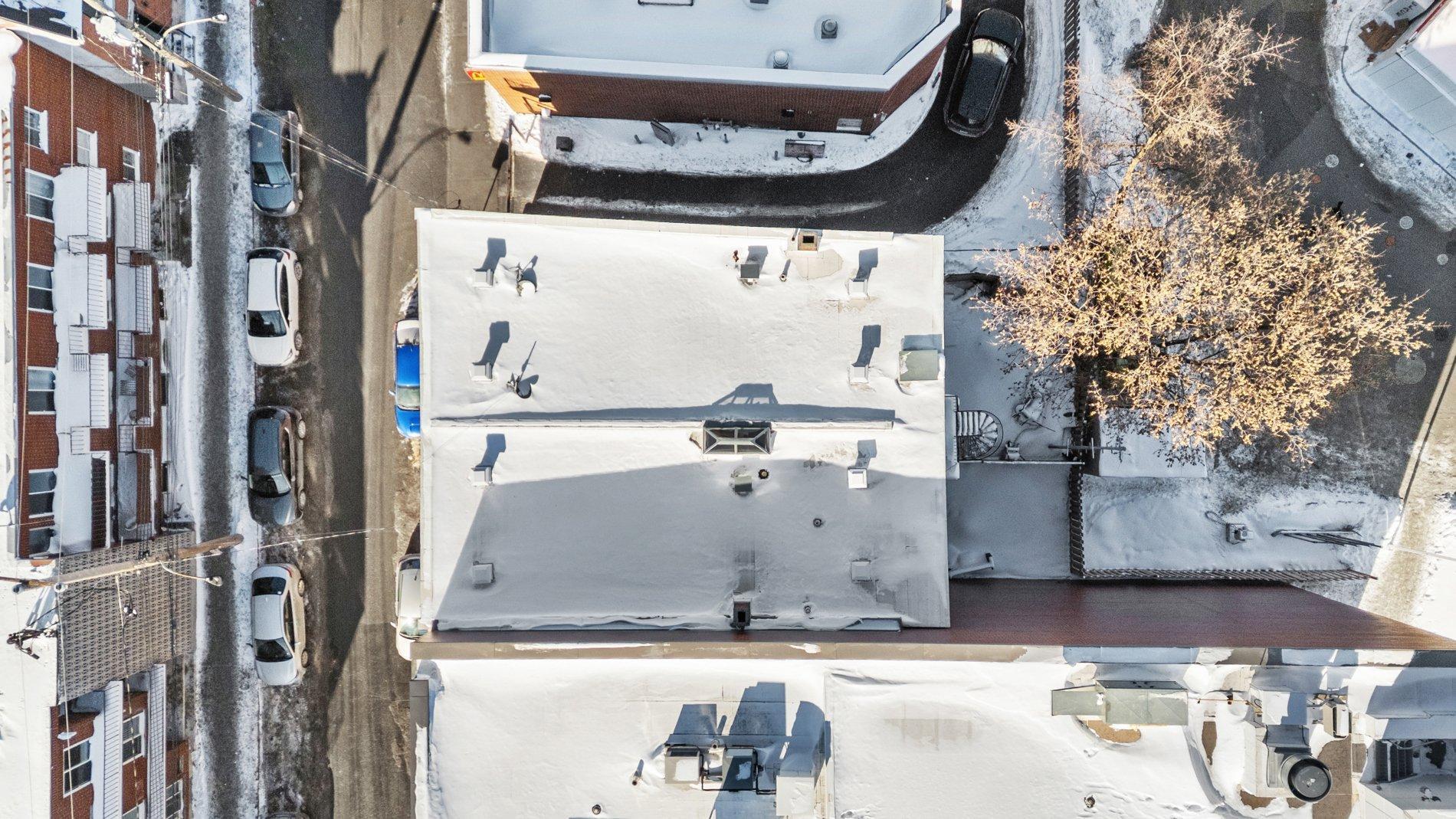 









261

 - 271


Av. Greene

,
Montréal (Le Sud-Ouest),




QC
H4C2H9

