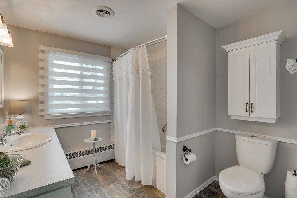 









26


Rue de l'Abbé-Desautels

,
Gatineau (Gatineau),




QC
J8T3E6

