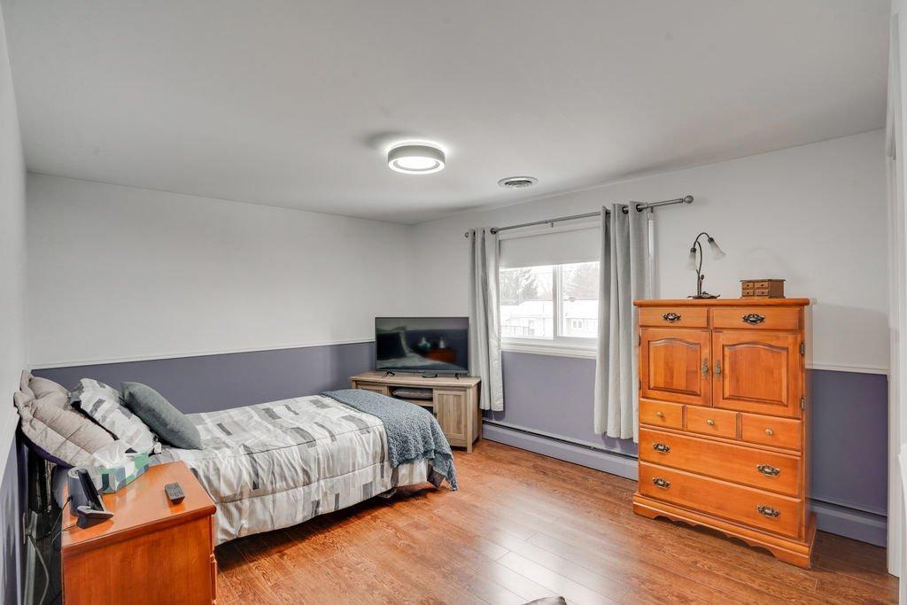 









26


Rue de l'Abbé-Desautels

,
Gatineau (Gatineau),




QC
J8T3E6

