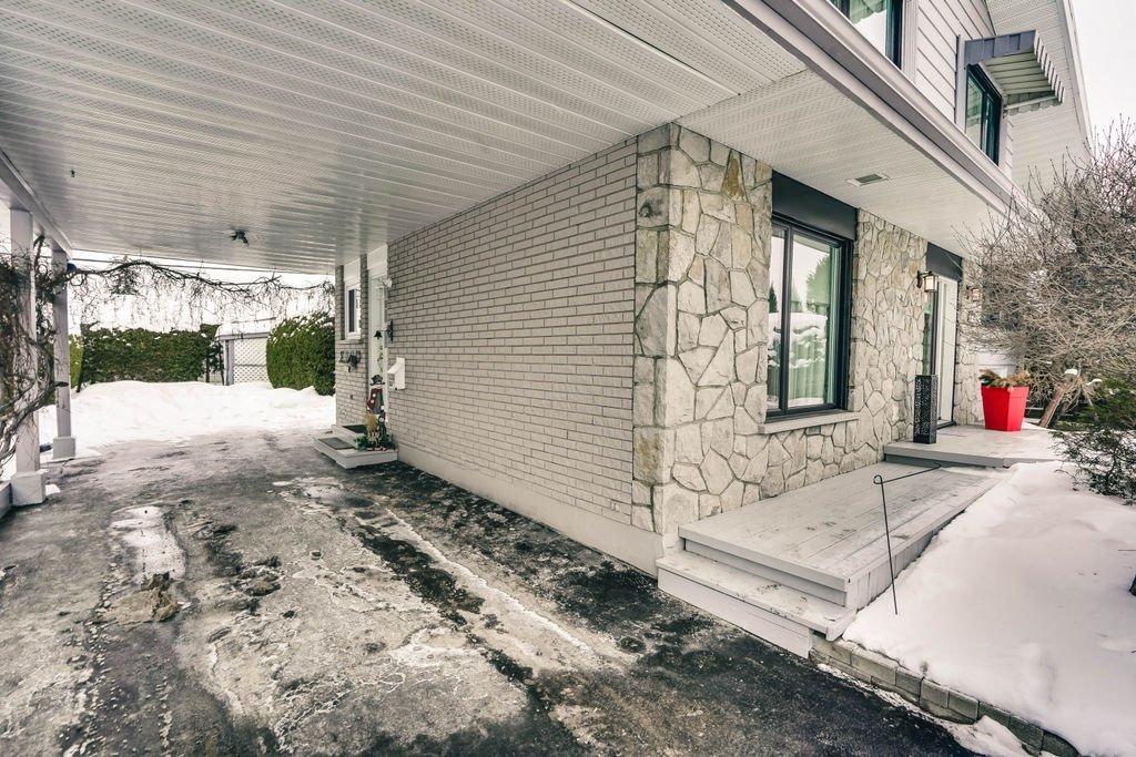 









26


Rue de l'Abbé-Desautels

,
Gatineau (Gatineau),




QC
J8T3E6

