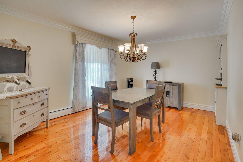 









26


Rue de l'Abbé-Desautels

,
Gatineau (Gatineau),




QC
J8T3E6

