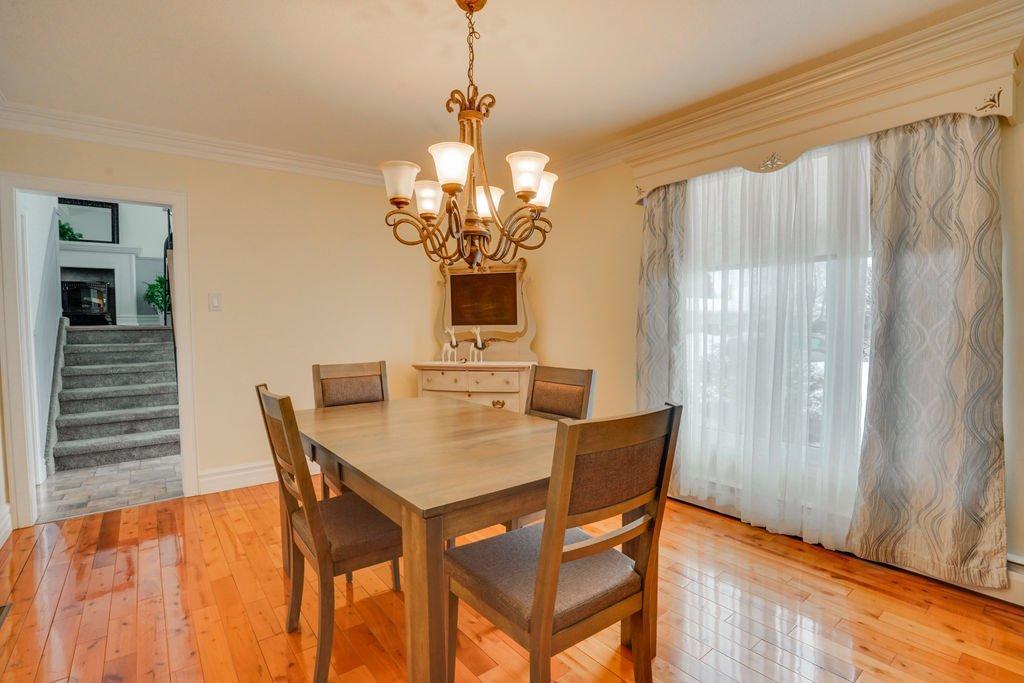 









26


Rue de l'Abbé-Desautels

,
Gatineau (Gatineau),




QC
J8T3E6

