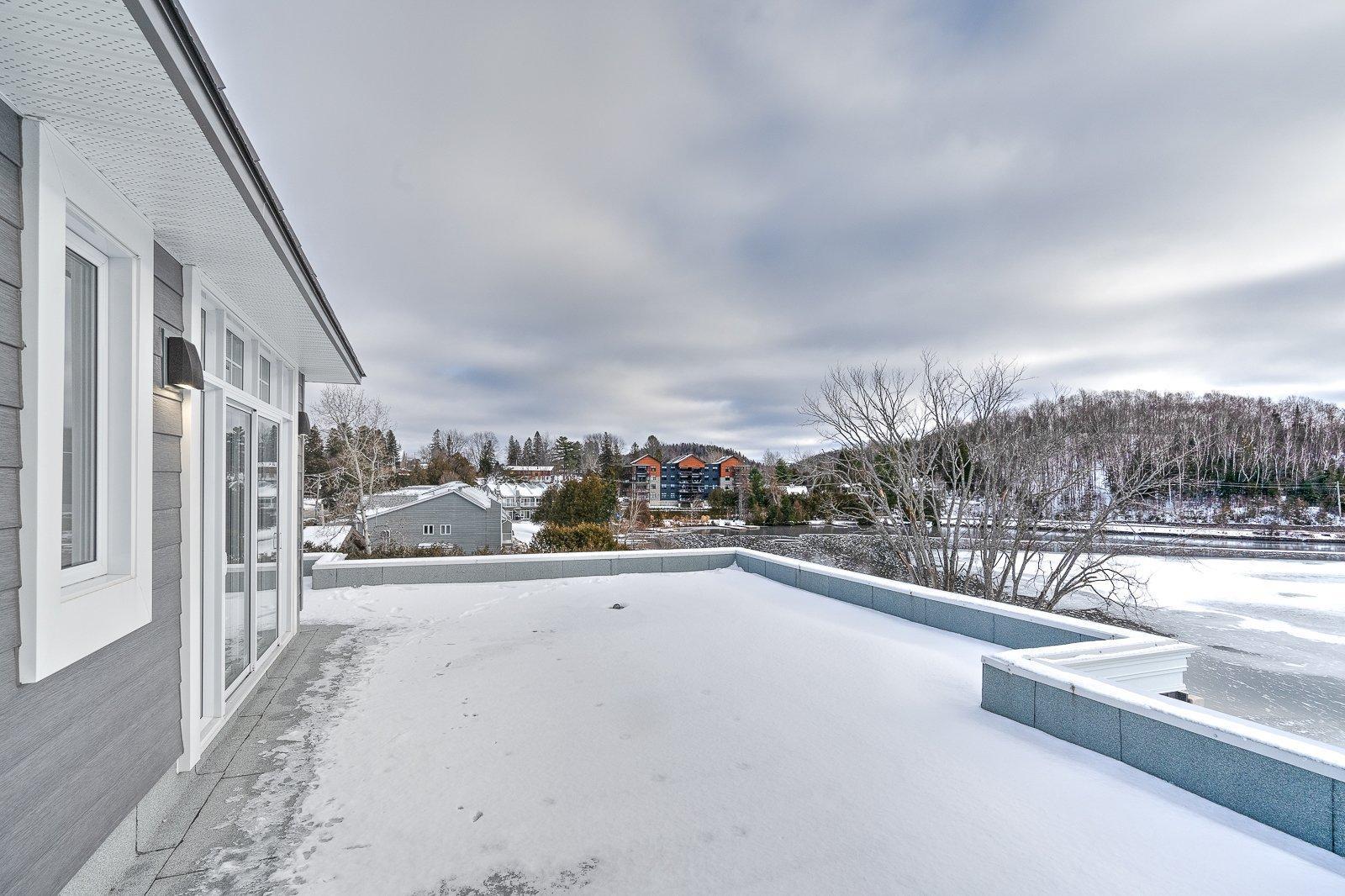 









20


Rue Larocque O.

, 11,
Sainte-Agathe-des-Monts,




QC
J8C1A2

