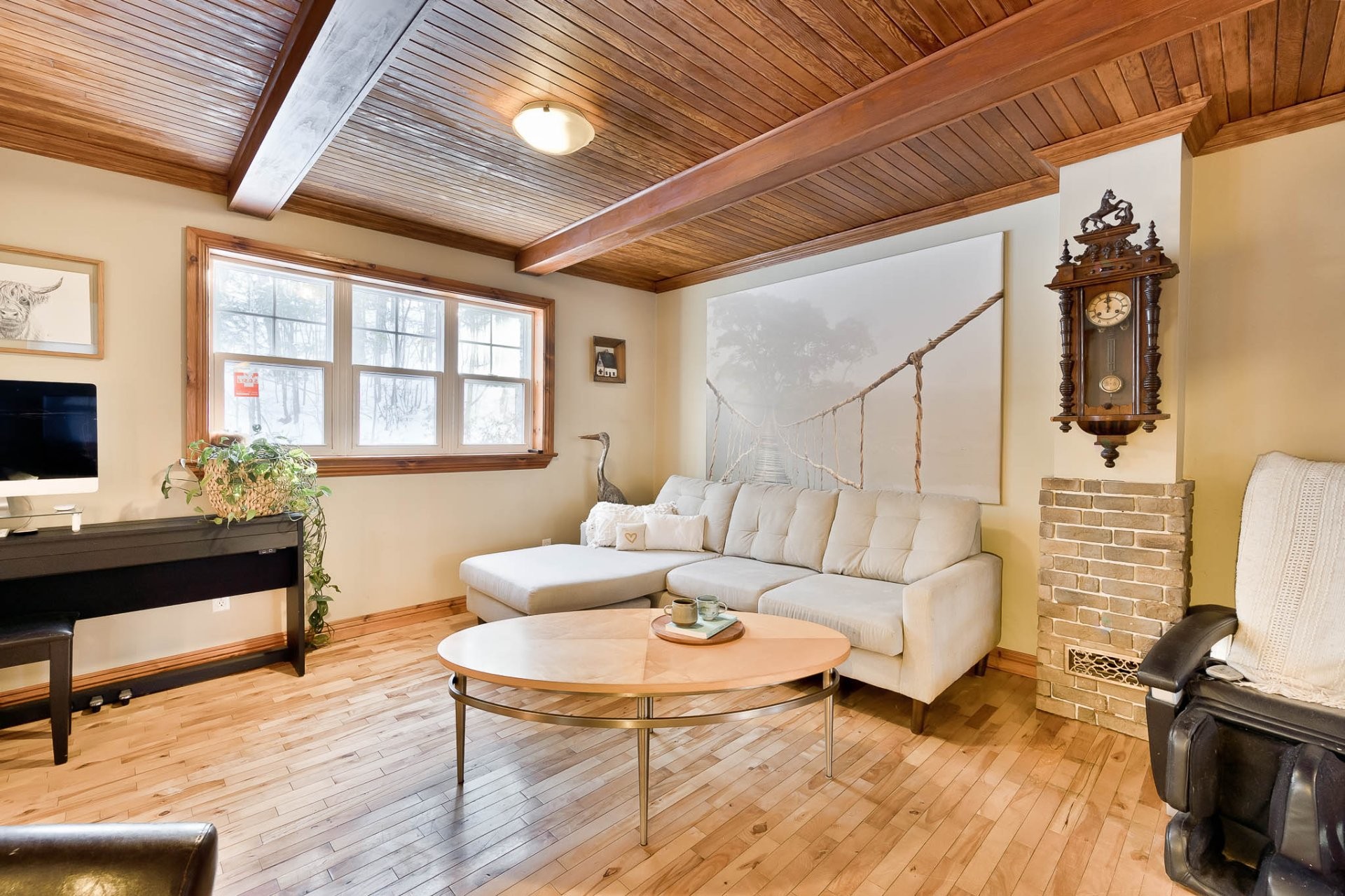 









54


Rue Downs

,
Sherbrooke (Lennoxville),




QC
J1M1Z1

