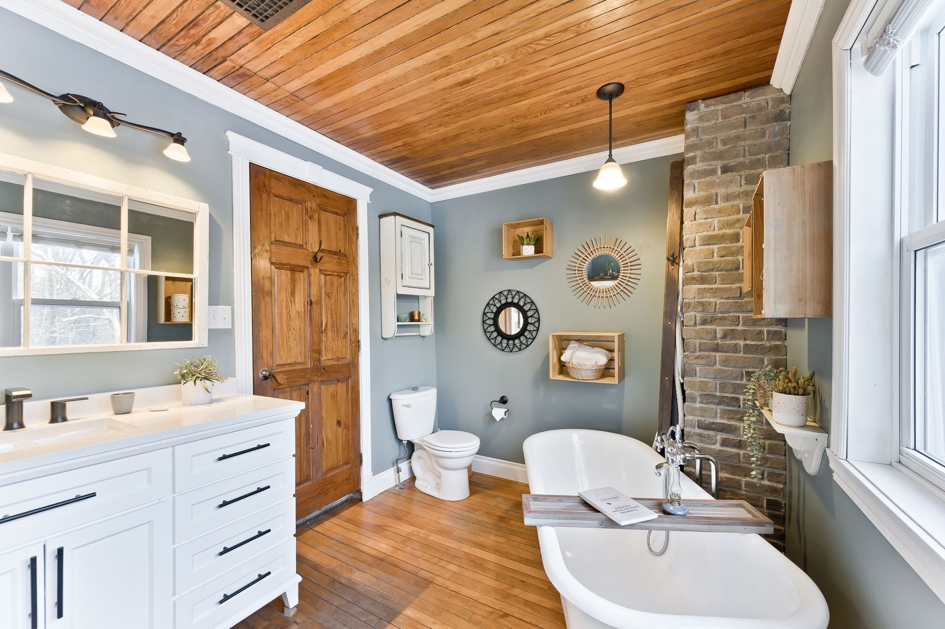 









54


Rue Downs

,
Sherbrooke (Lennoxville),




QC
J1M1Z1

