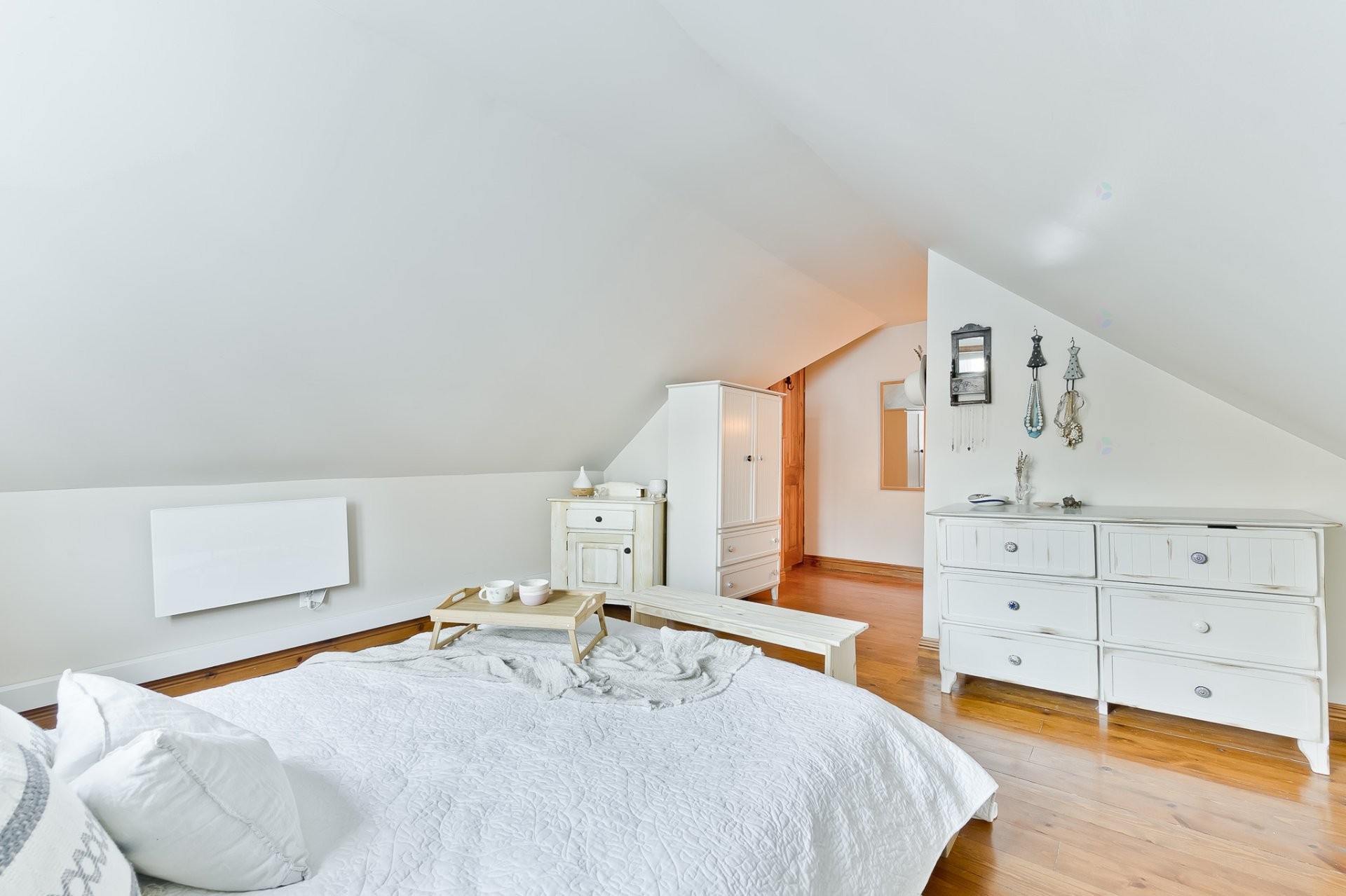 









54


Rue Downs

,
Sherbrooke (Lennoxville),




QC
J1M1Z1

