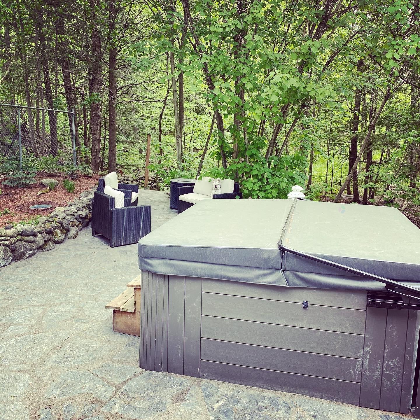 









54


Rue Downs

,
Sherbrooke (Lennoxville),




QC
J1M1Z1

