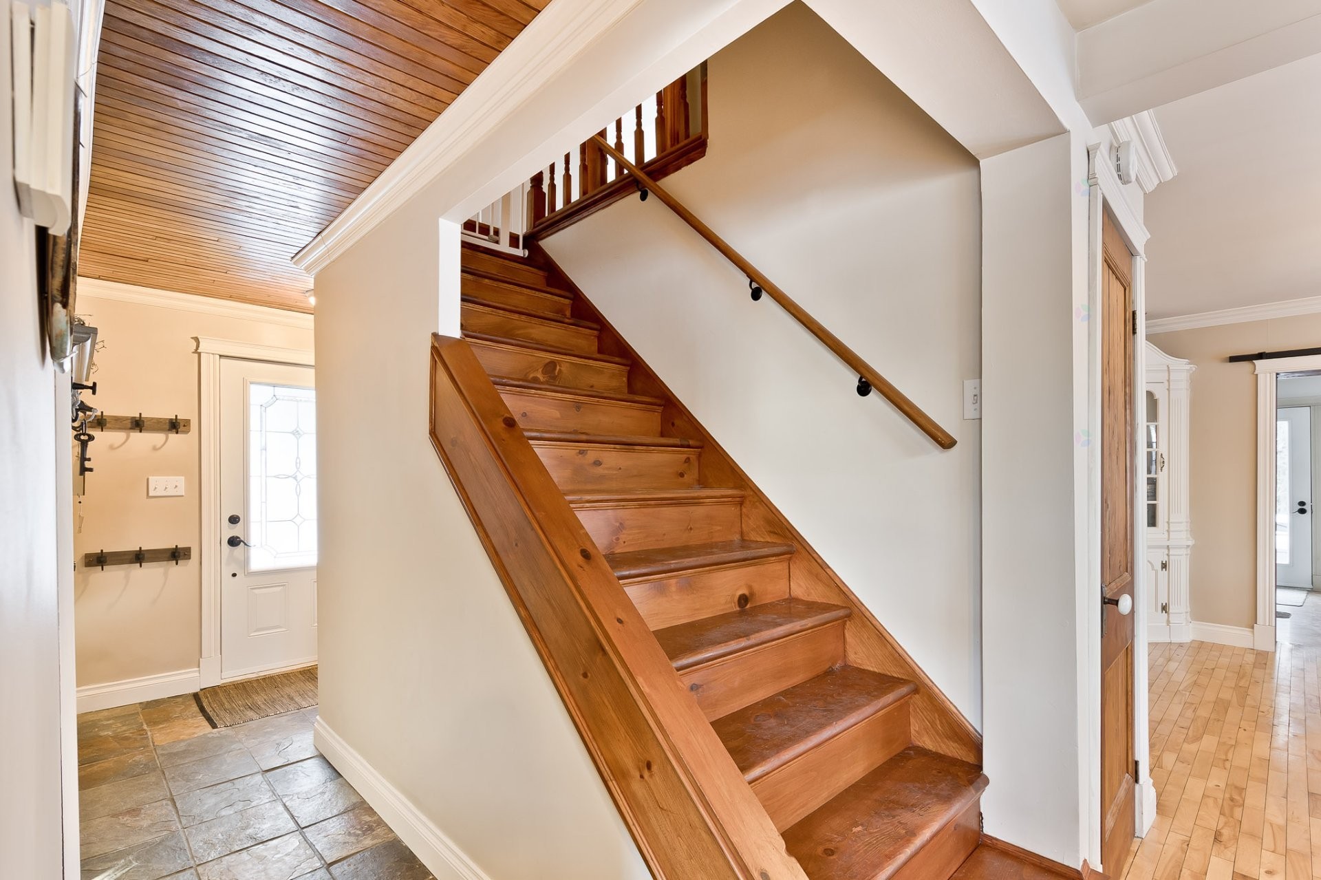 









54


Rue Downs

,
Sherbrooke (Lennoxville),




QC
J1M1Z1

