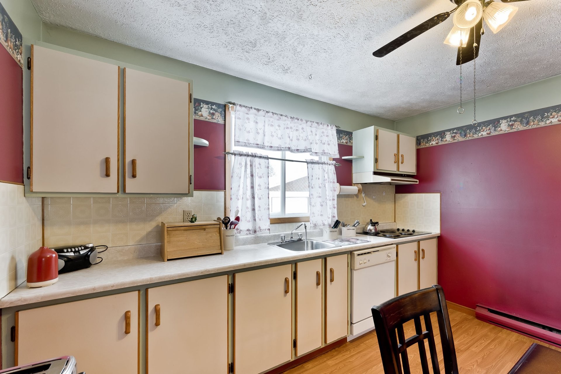 









148


Rue Principale

,
Saint-Malo,




QC
J0B2Y0

