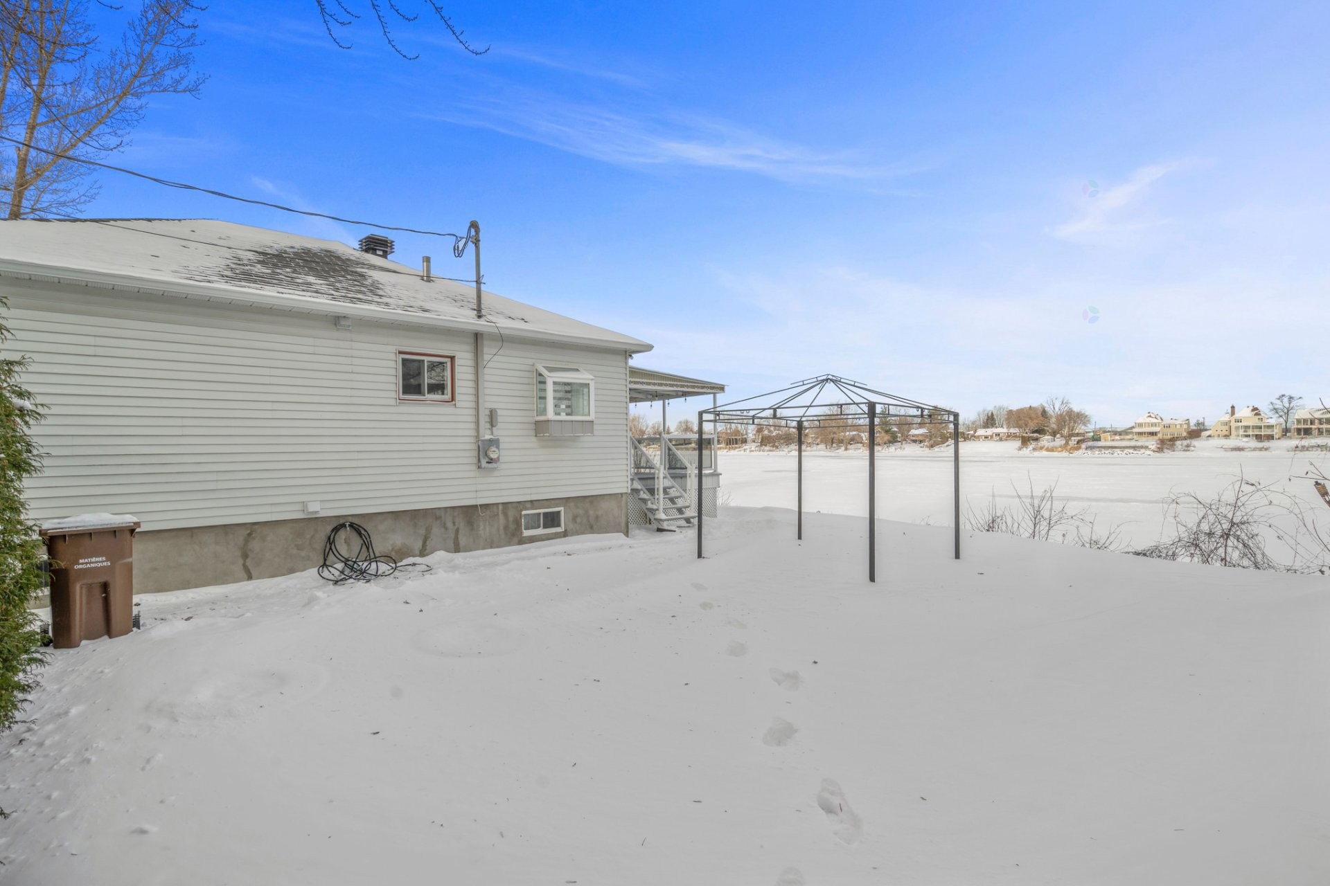 









5


Rue Île-Mathieu

,
Laval (Saint-François),




QC
H7A4C6

