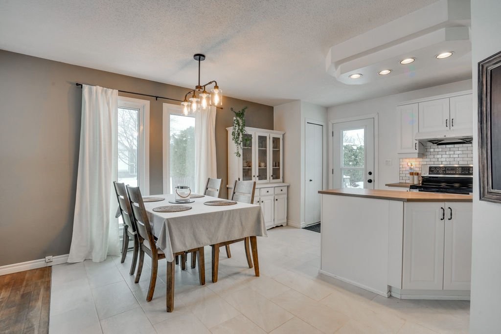 









850


Rue Madore

,
Gatineau (Gatineau),




QC
J8R1H7

