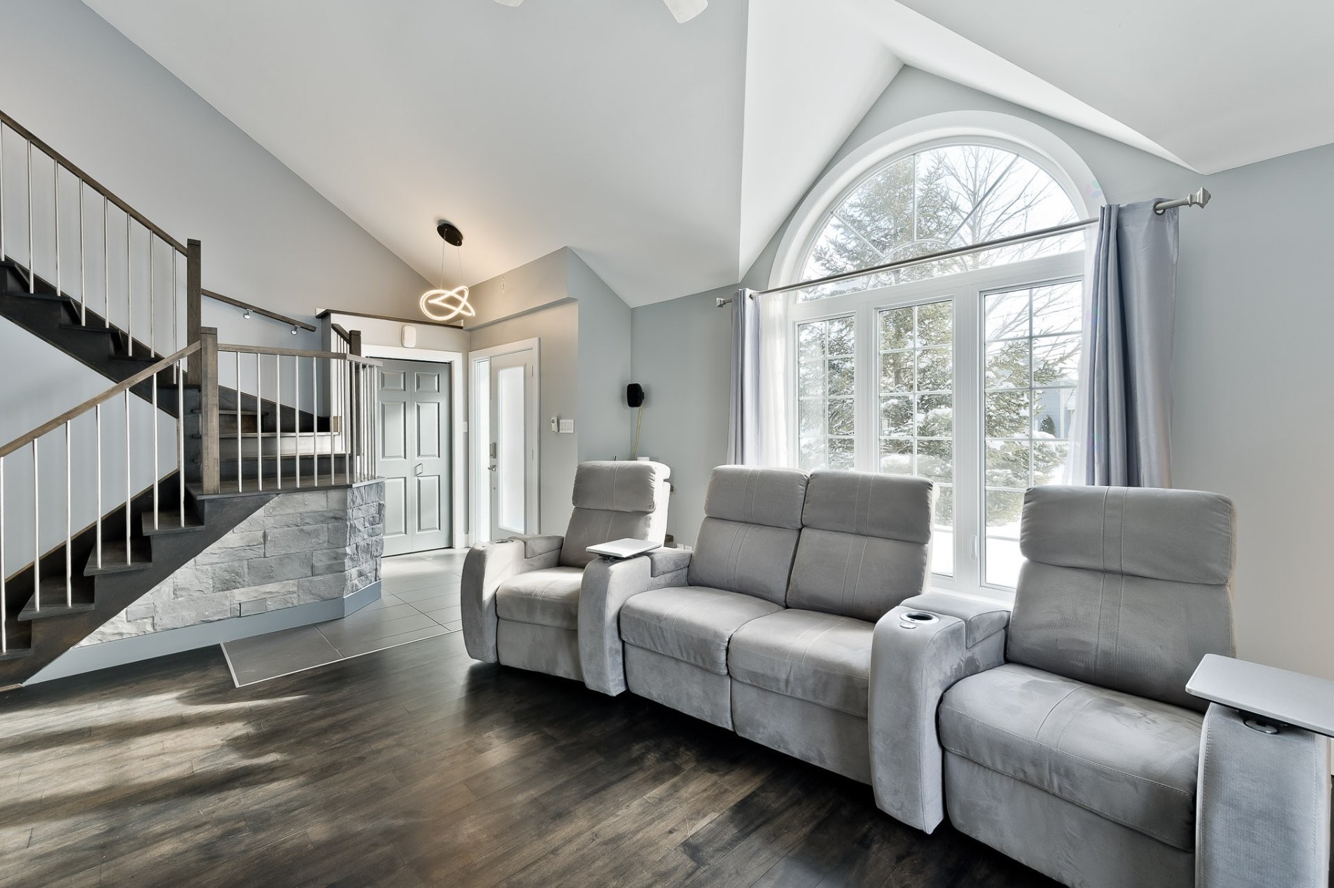 









170


Rue Jean

,
Saint-Jean-sur-Richelieu,




QC
J2W2C8

