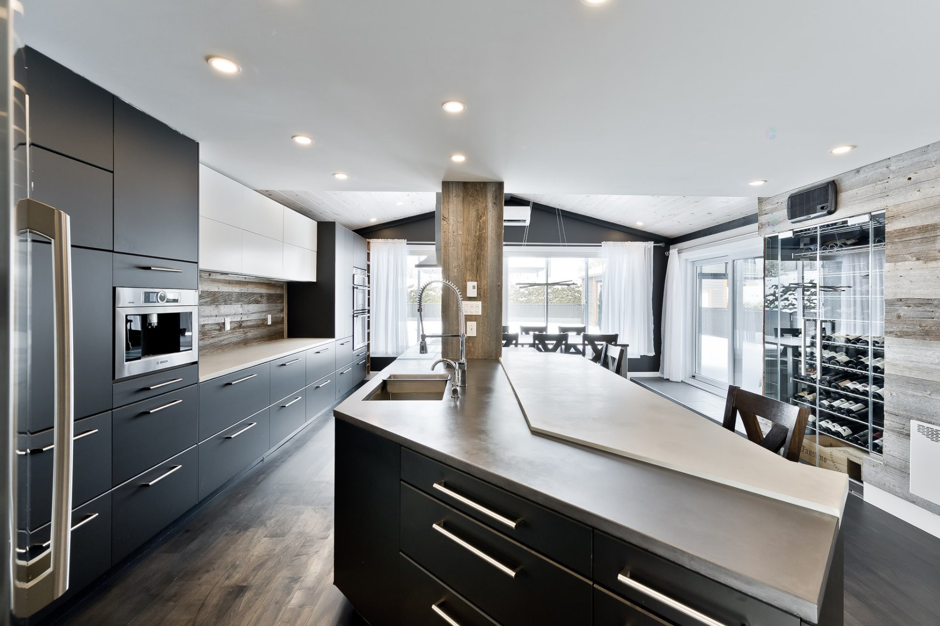 









170


Rue Jean

,
Saint-Jean-sur-Richelieu,




QC
J2W2C8

