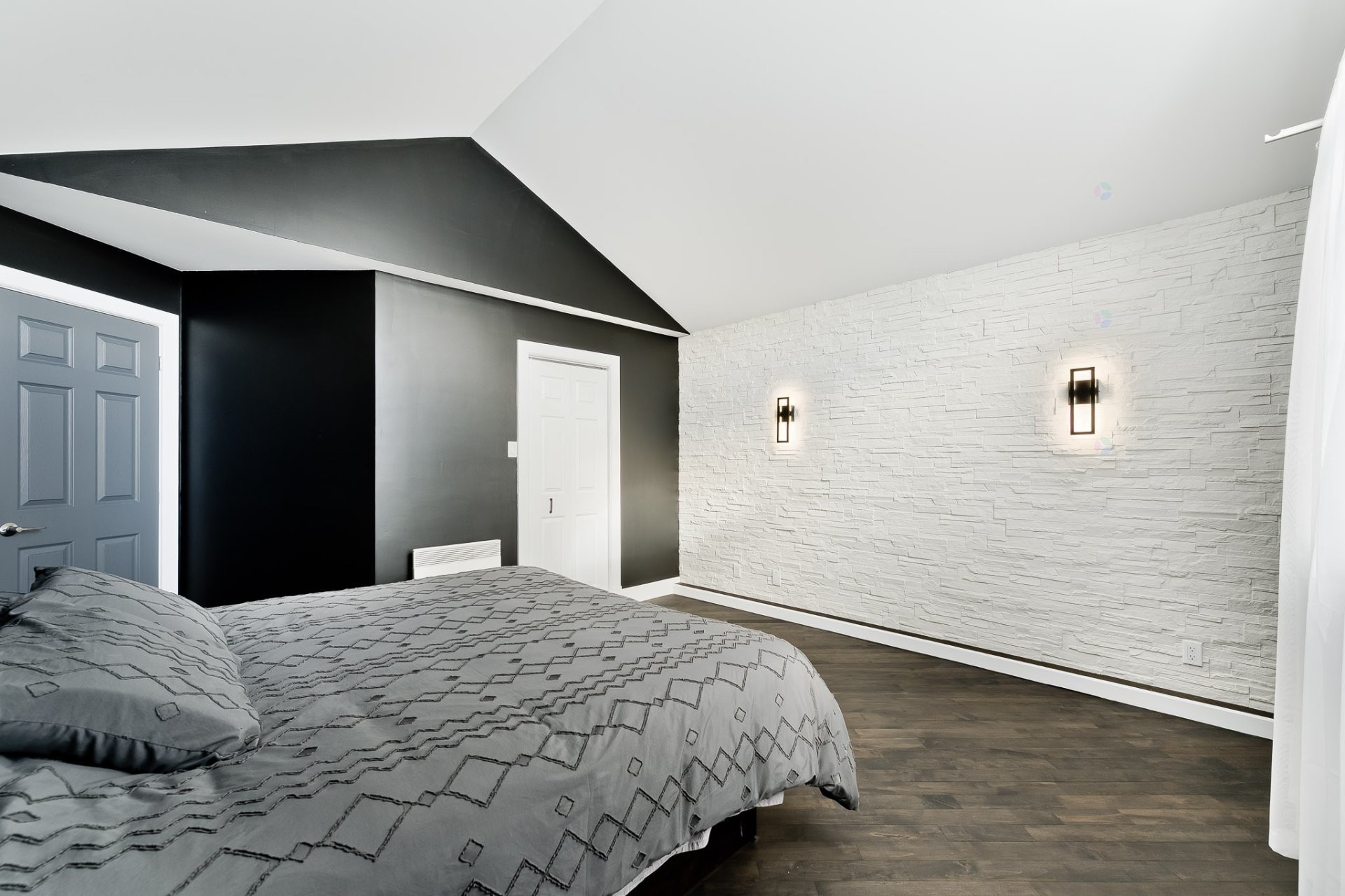 









170


Rue Jean

,
Saint-Jean-sur-Richelieu,




QC
J2W2C8

