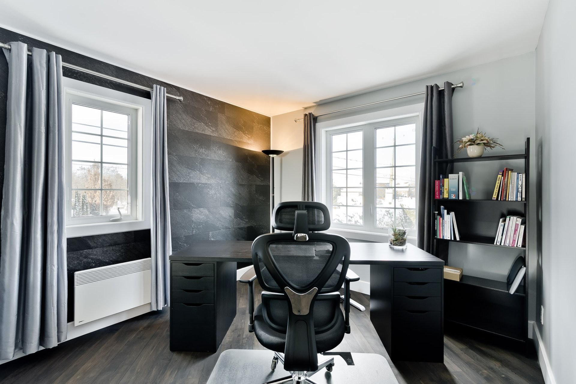 









170


Rue Jean

,
Saint-Jean-sur-Richelieu,




QC
J2W2C8

